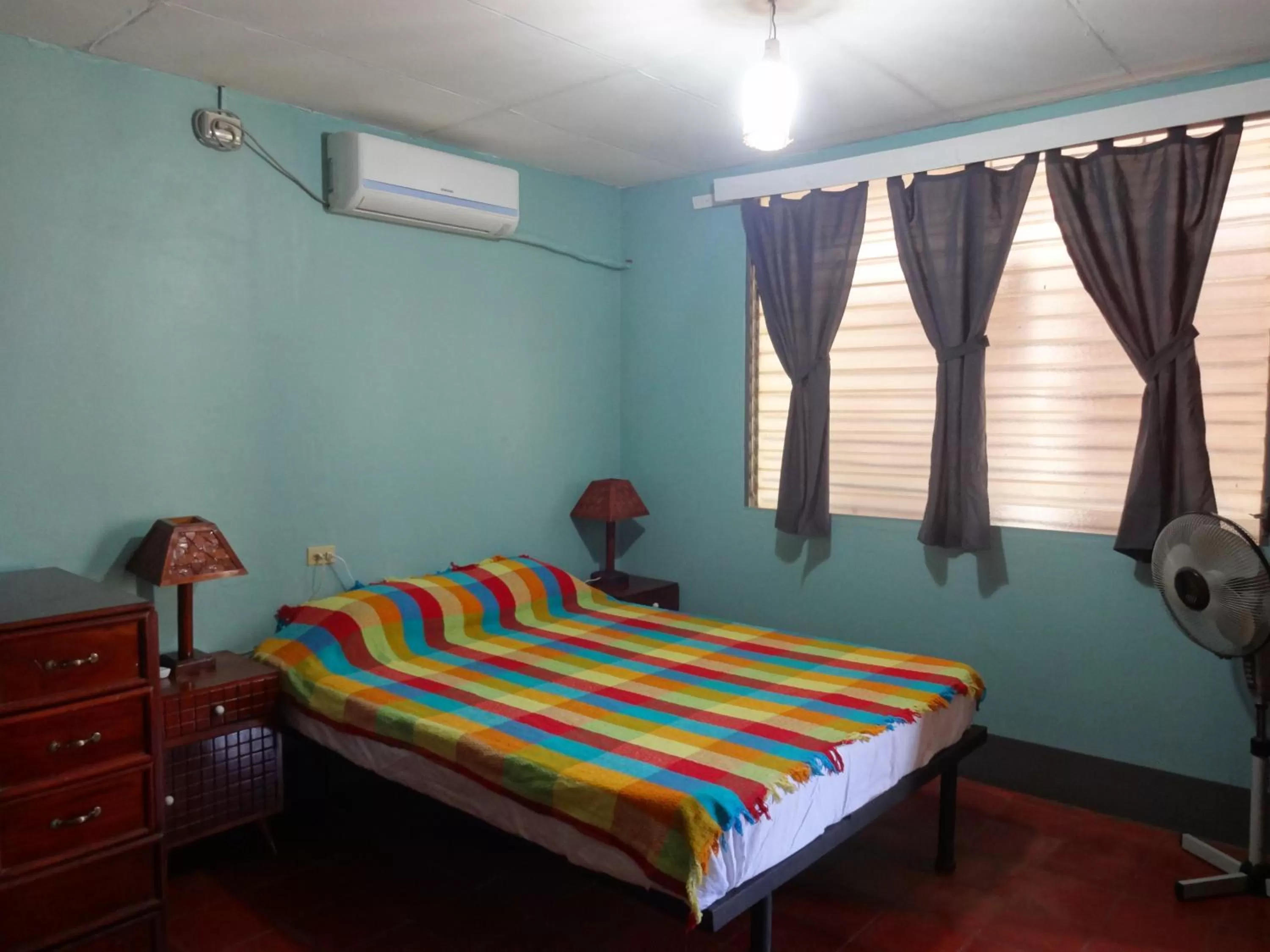Queen Room with Garden View in Harvest House