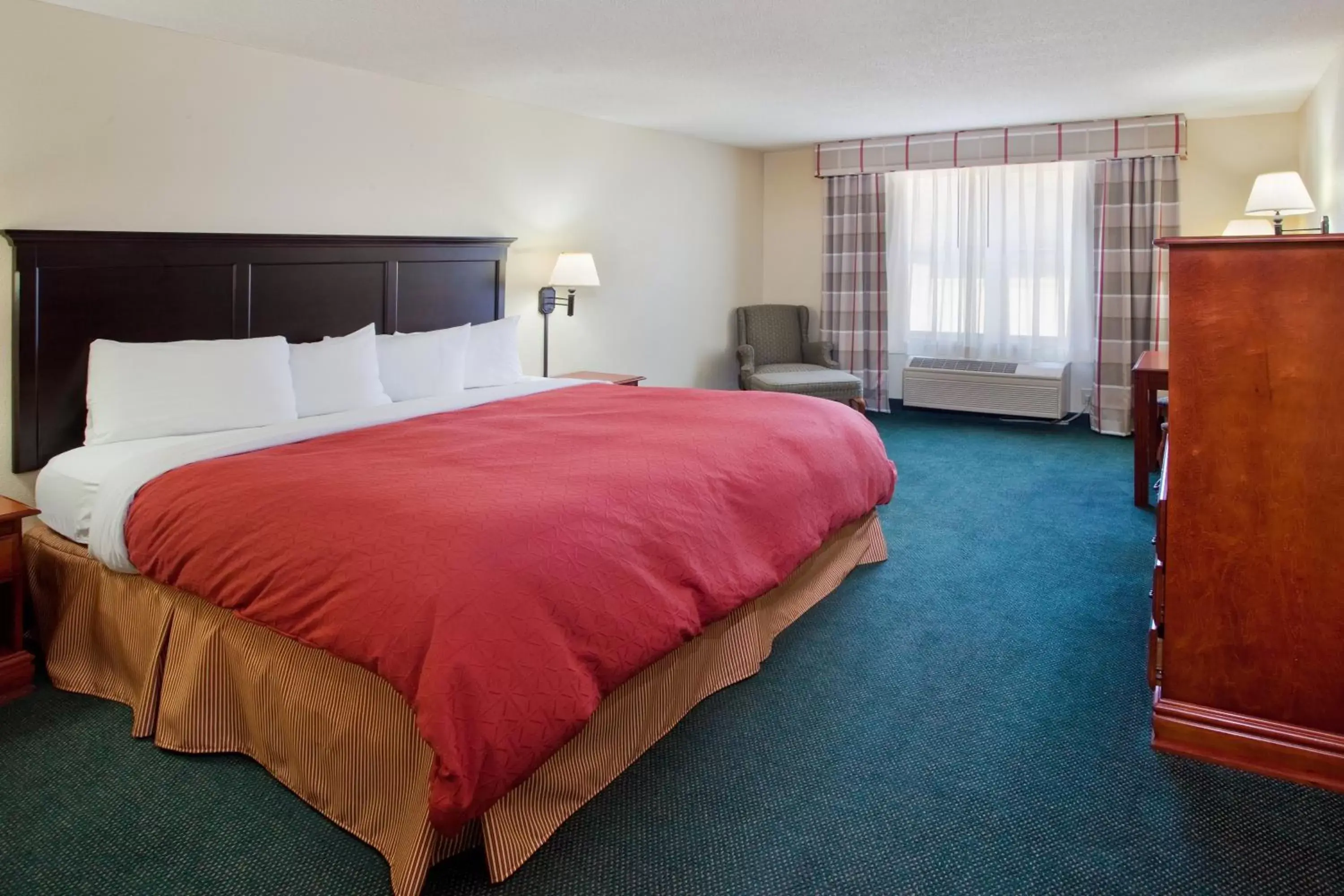 Bedroom, Bed in Country Inn & Suites by Radisson, Hiram, GA