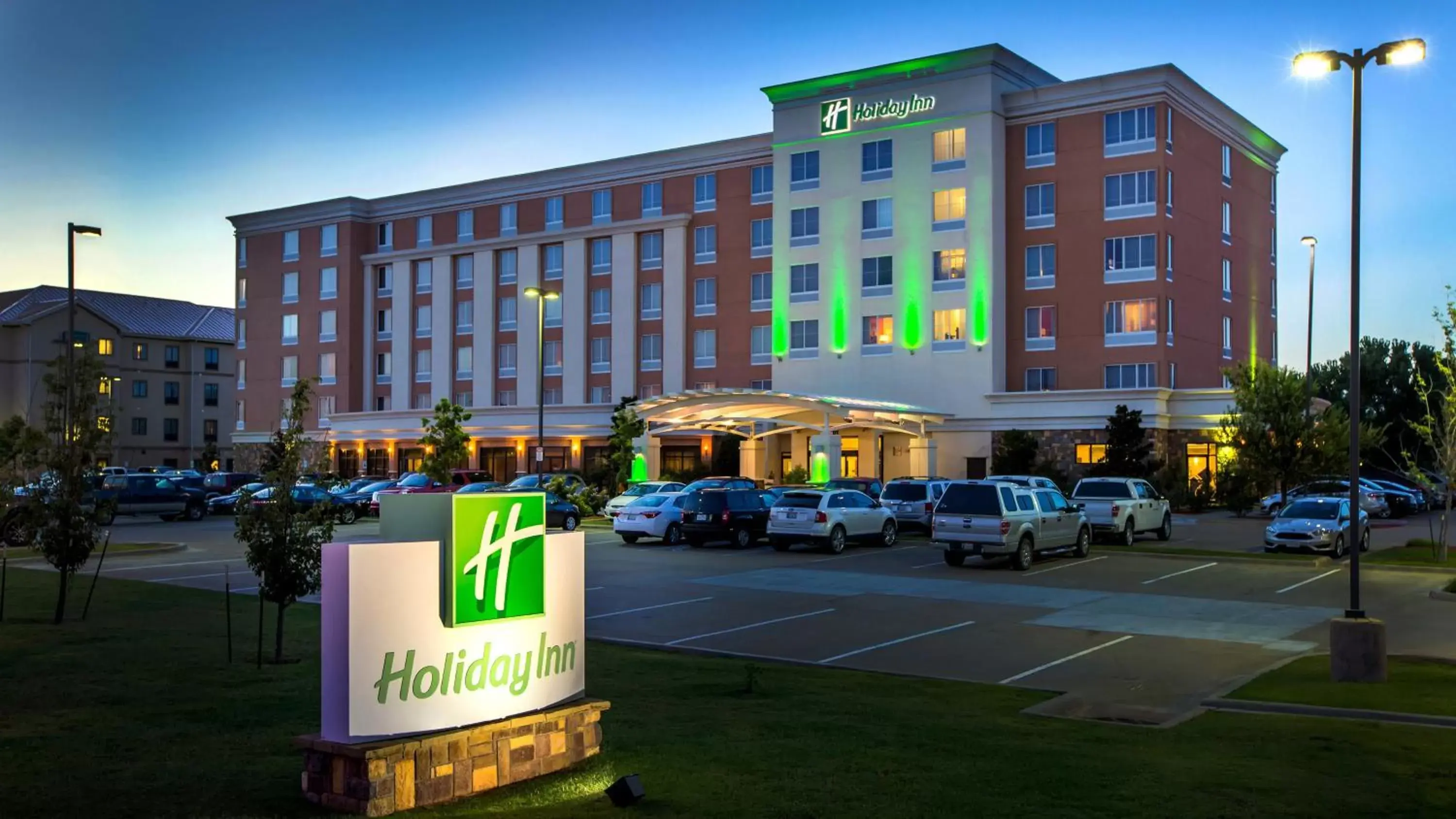 Property Building in Holiday Inn Oklahoma City Airport, an IHG Hotel