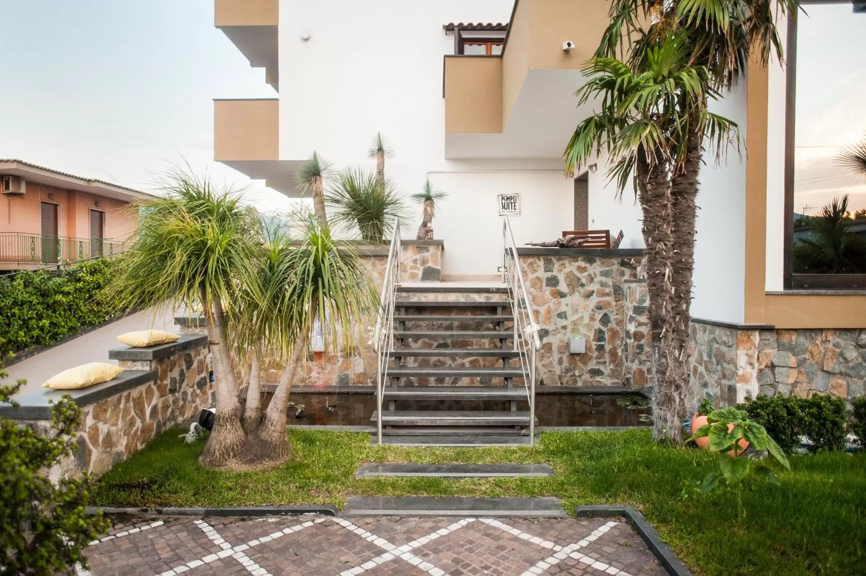 Garden, Property Building in Pompei Suite