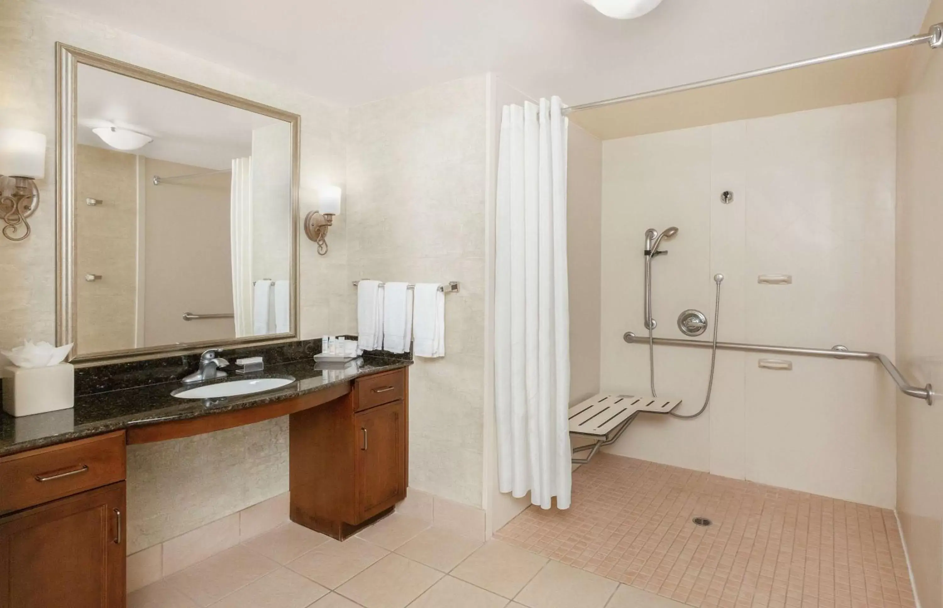 Bathroom in Homewood Suites by Hilton Sacramento Airport-Natomas