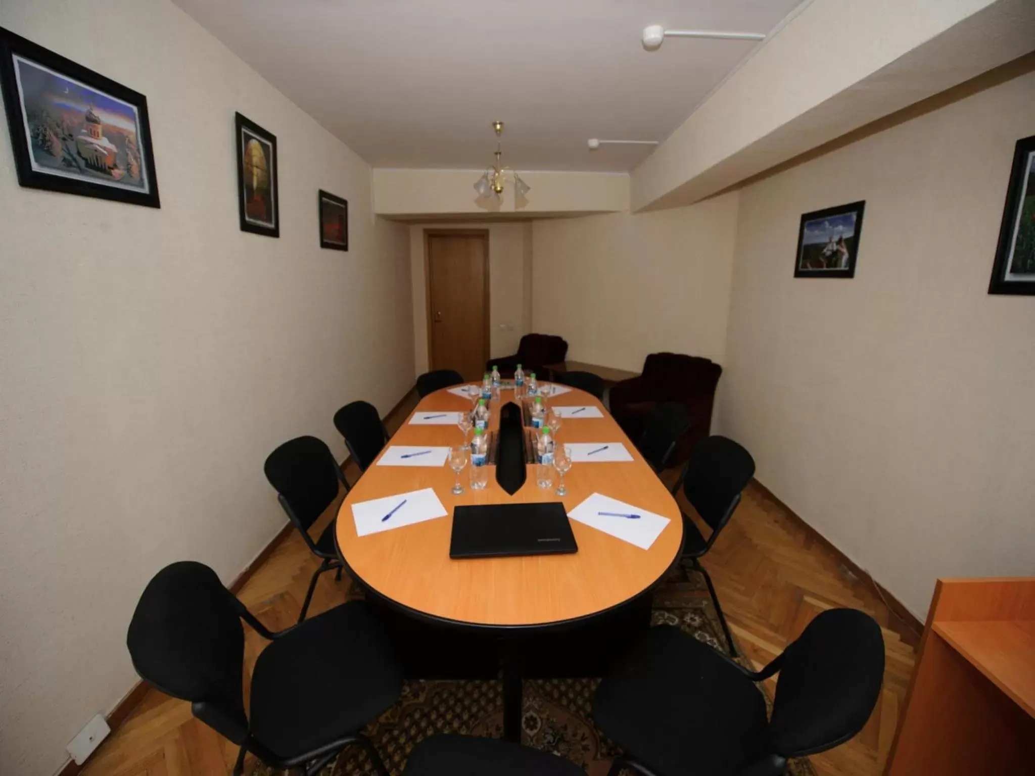 Meeting/conference room, Business Area/Conference Room in Dacia Hotel