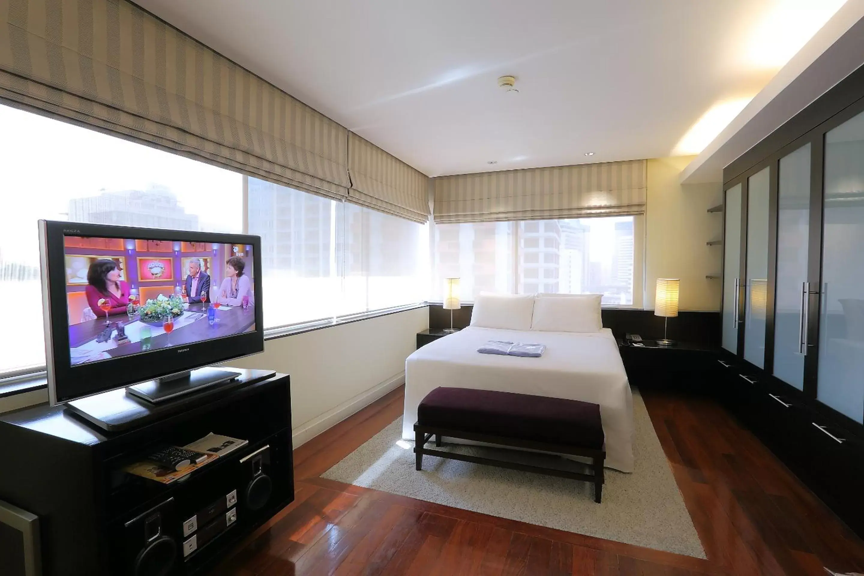 Photo of the whole room, TV/Entertainment Center in The Quarter Saladaeng by UHG - Formerly Siri Sathorn
