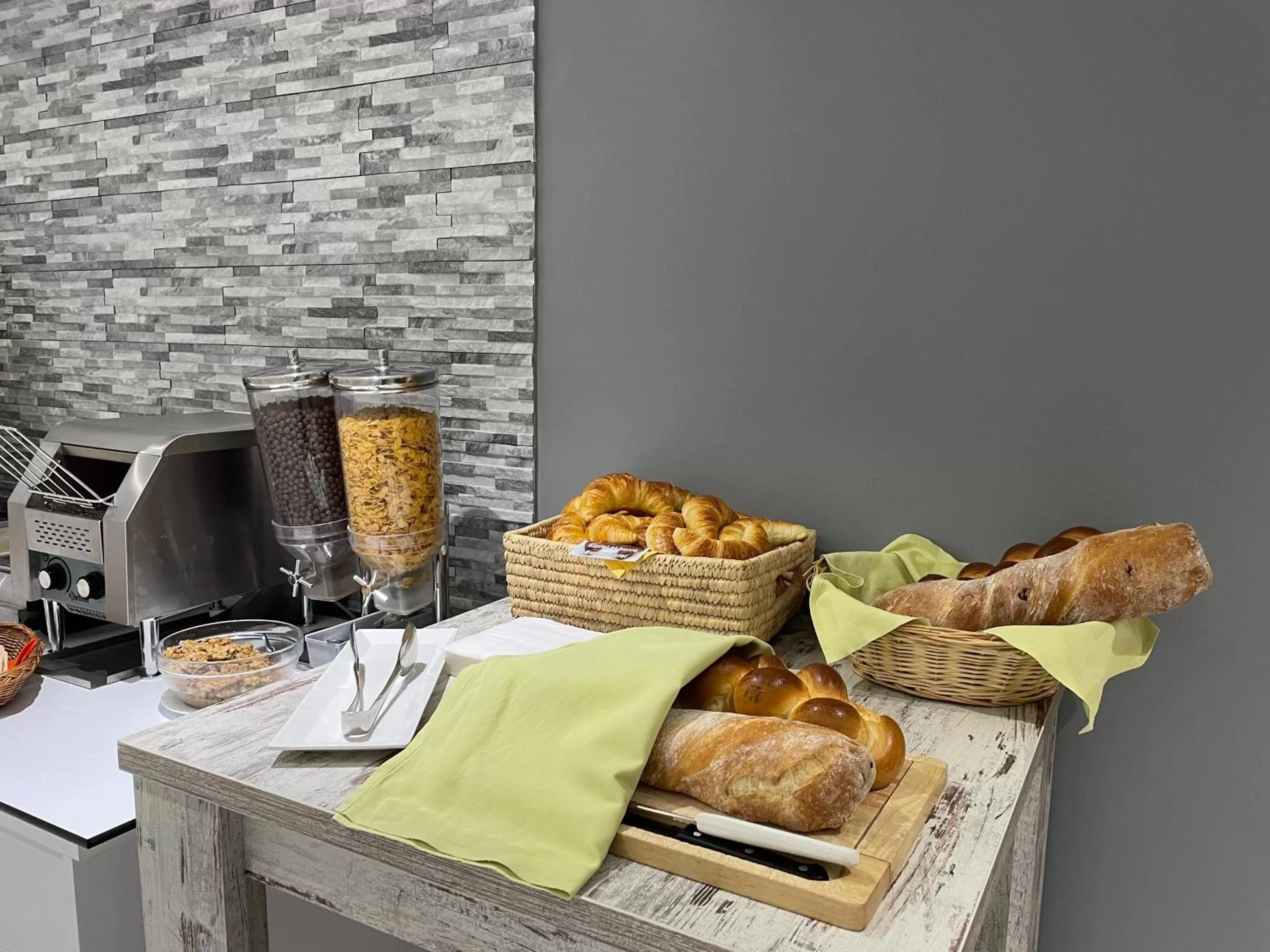 Food and drinks in Hotel Gamper