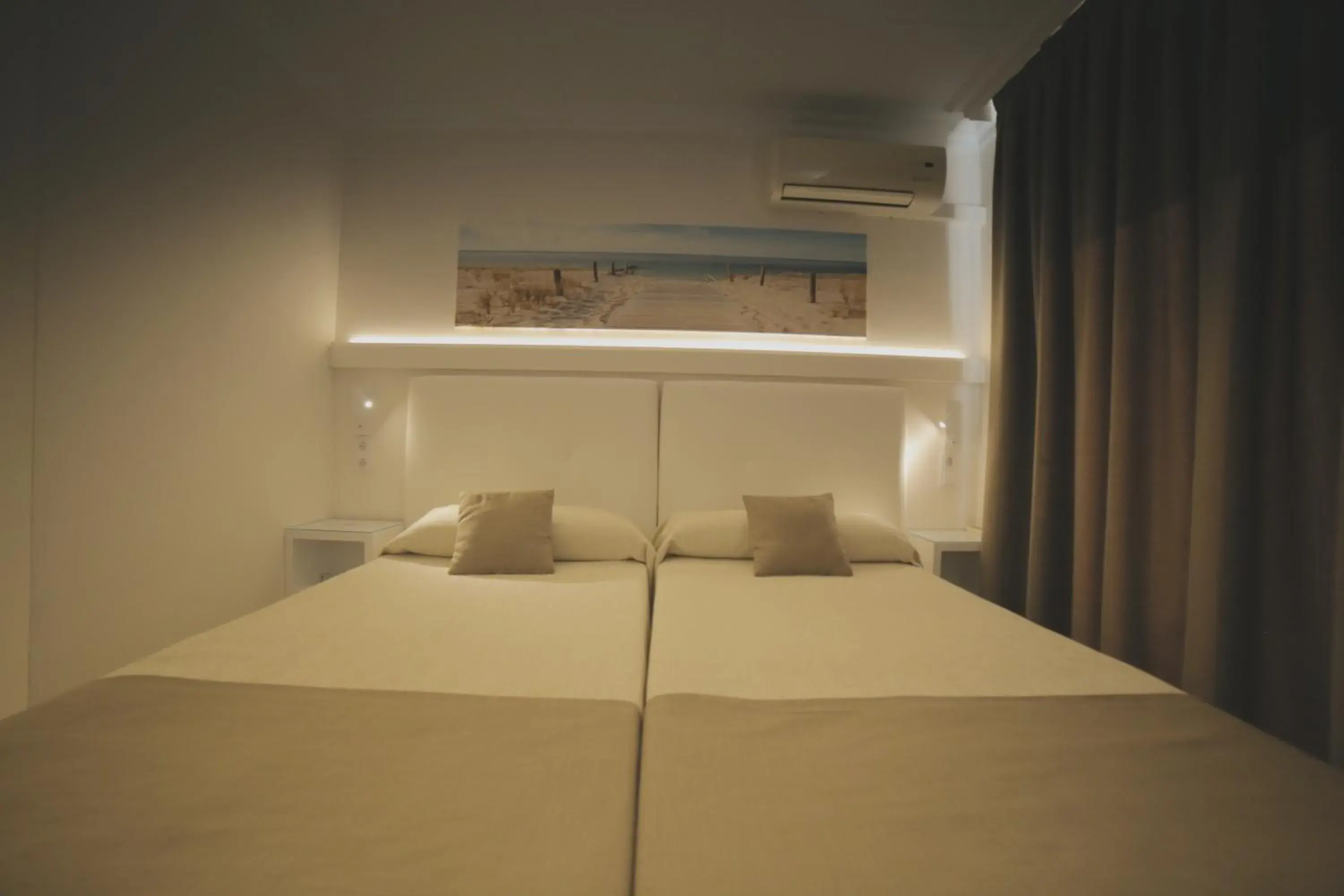 Bed in Hotel Claramar