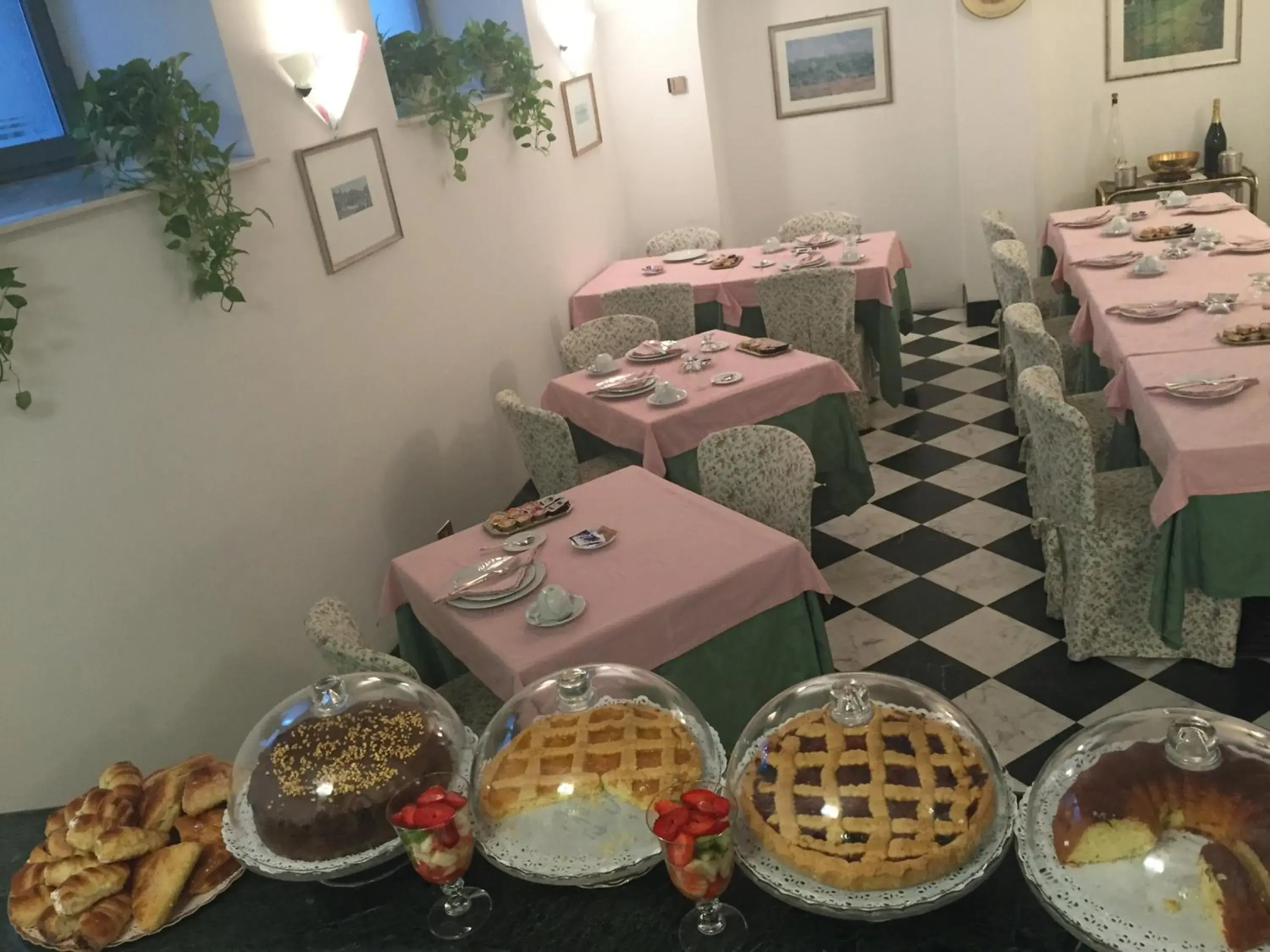 Italian breakfast, Restaurant/Places to Eat in Hotel Villa Giulia