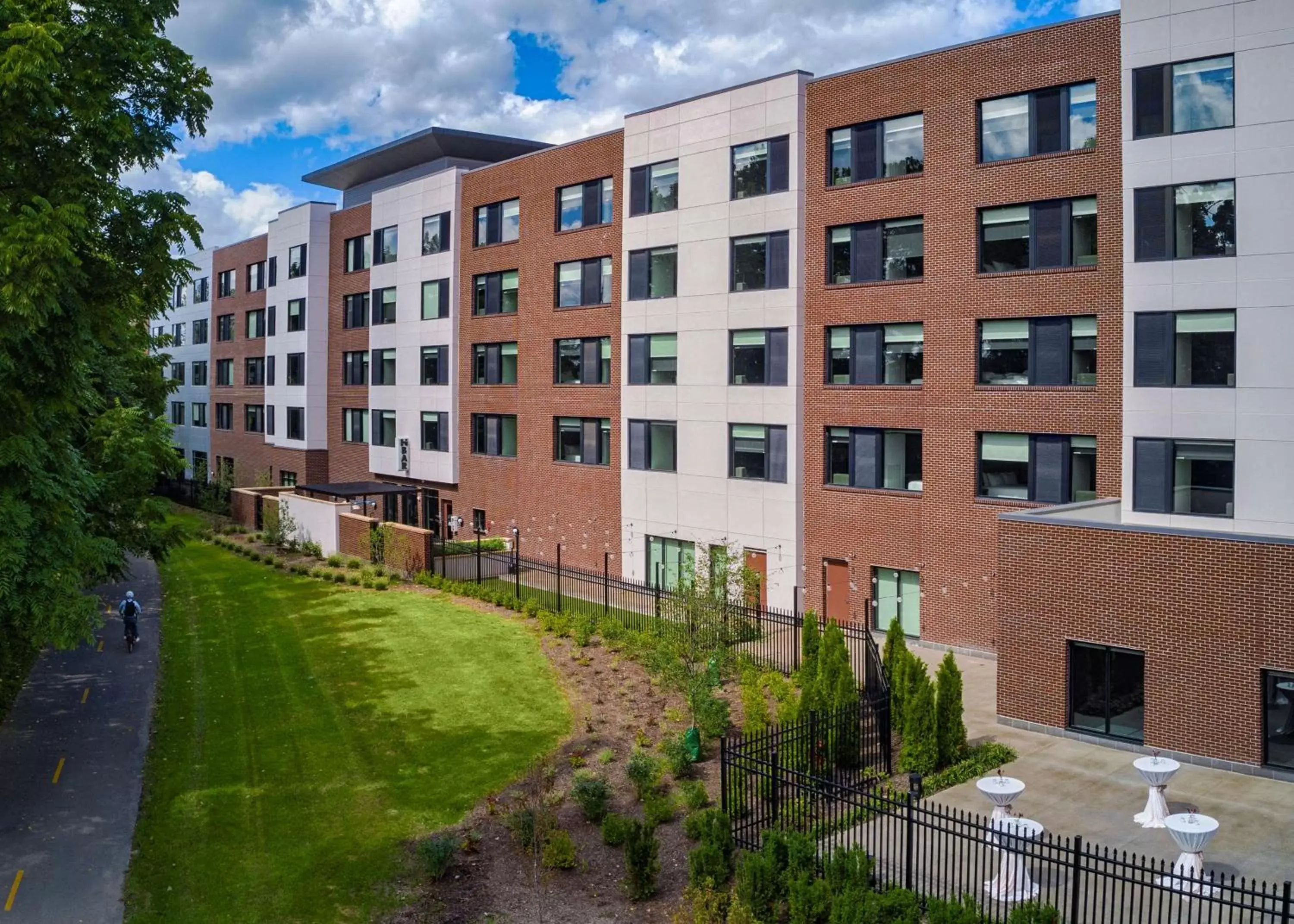 Property Building in Hyatt House Columbus OSU Short North