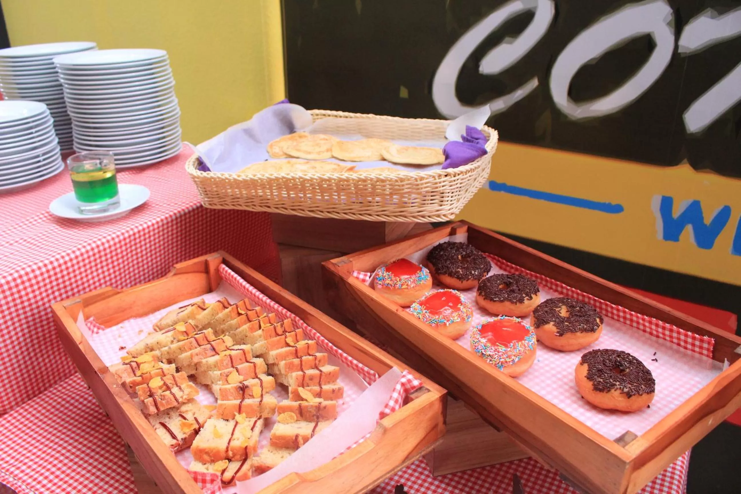 Breakfast in Fame Hotel Sunset Road