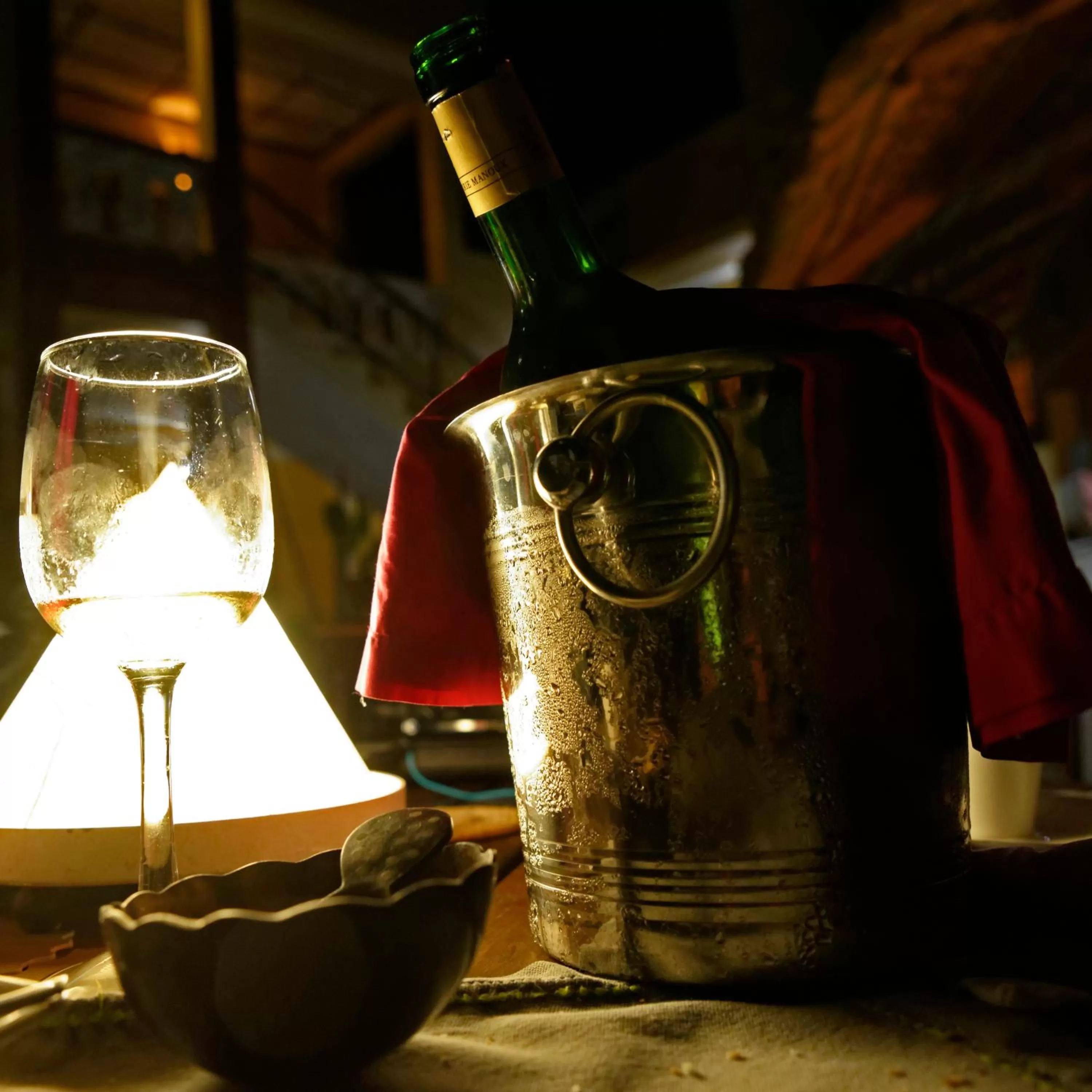 Restaurant/places to eat in Hôtel Restaurant Coco Lodge Majunga