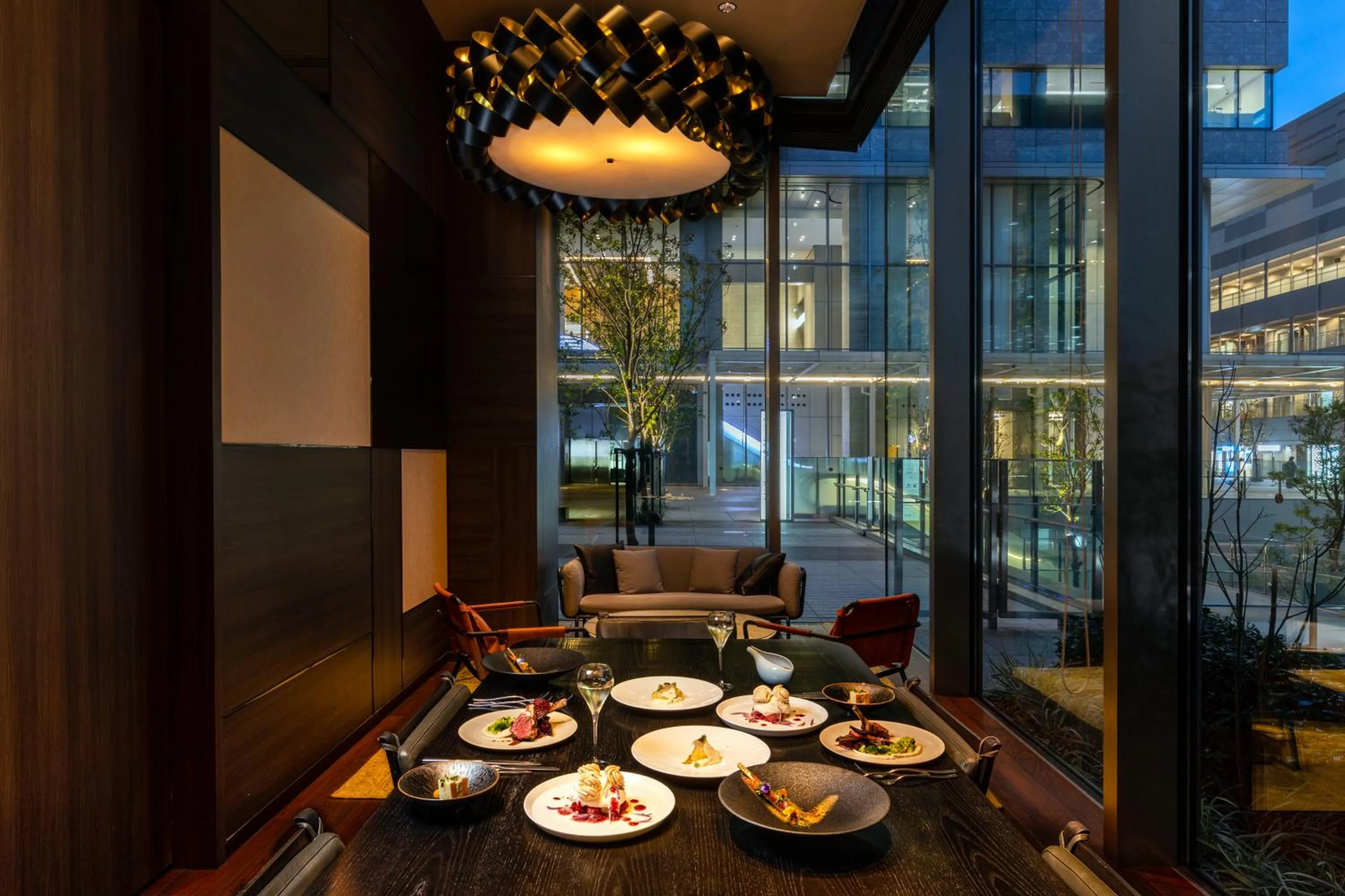 Restaurant/places to eat in Pullman Tokyo Tamachi