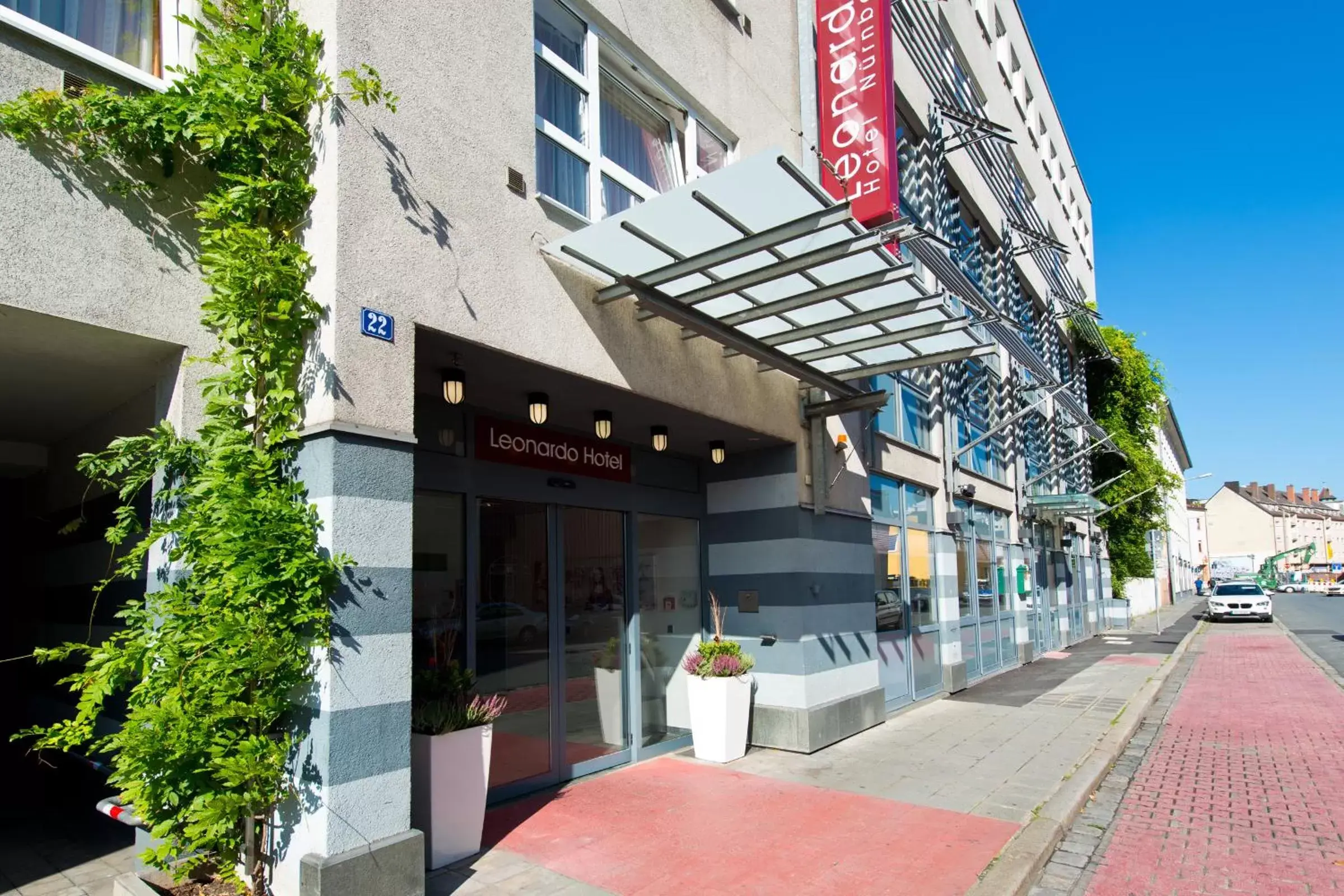 Facade/entrance, Property Building in Leonardo Hotel Nürnberg