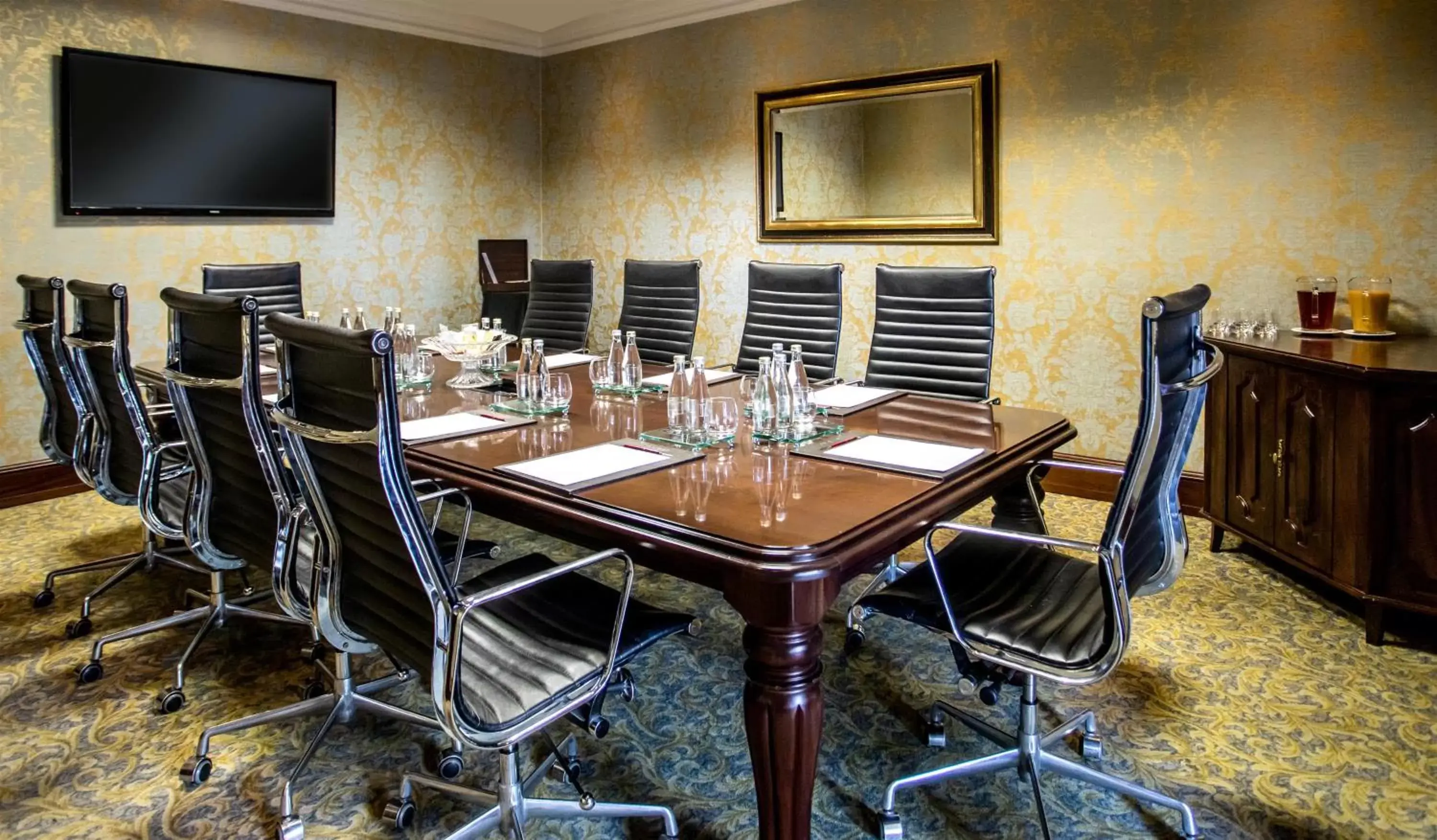 Meeting/conference room in Palazzo Hotel