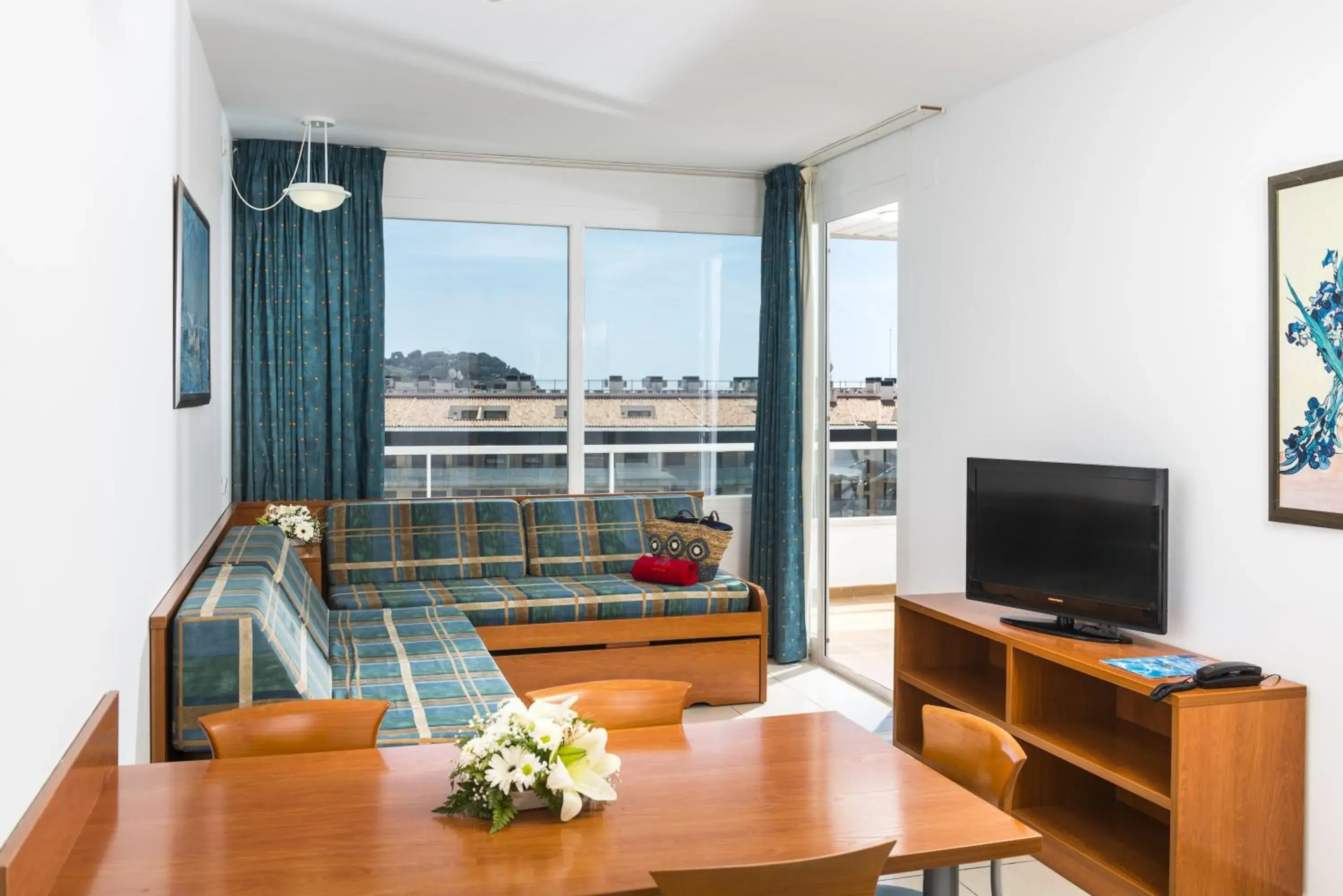Apartment with Balcony in Aparthotel Costa Encantada