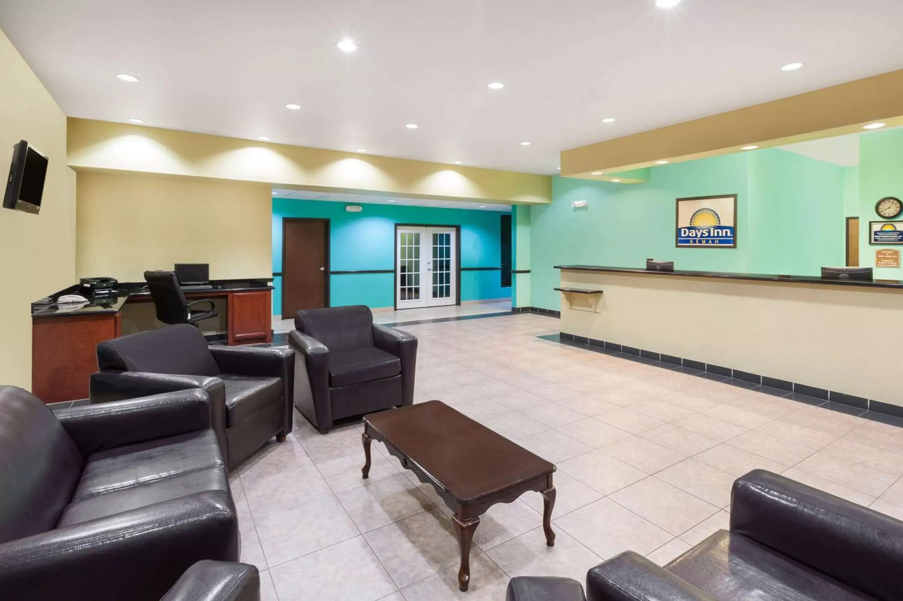 Lobby or reception, Lobby/Reception in Days Inn by Wyndham Kemah