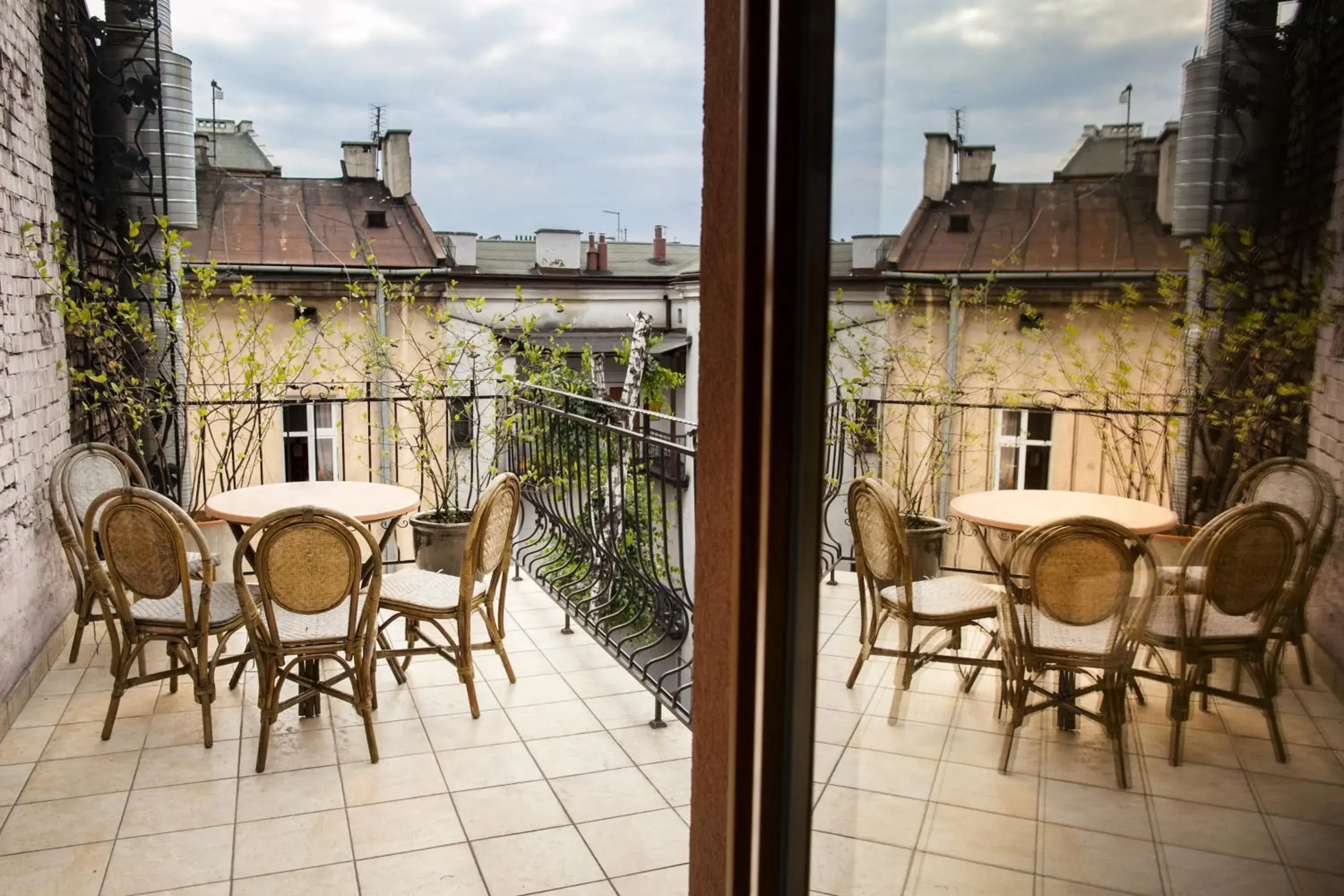 Balcony/Terrace in Aparthotel Oberża