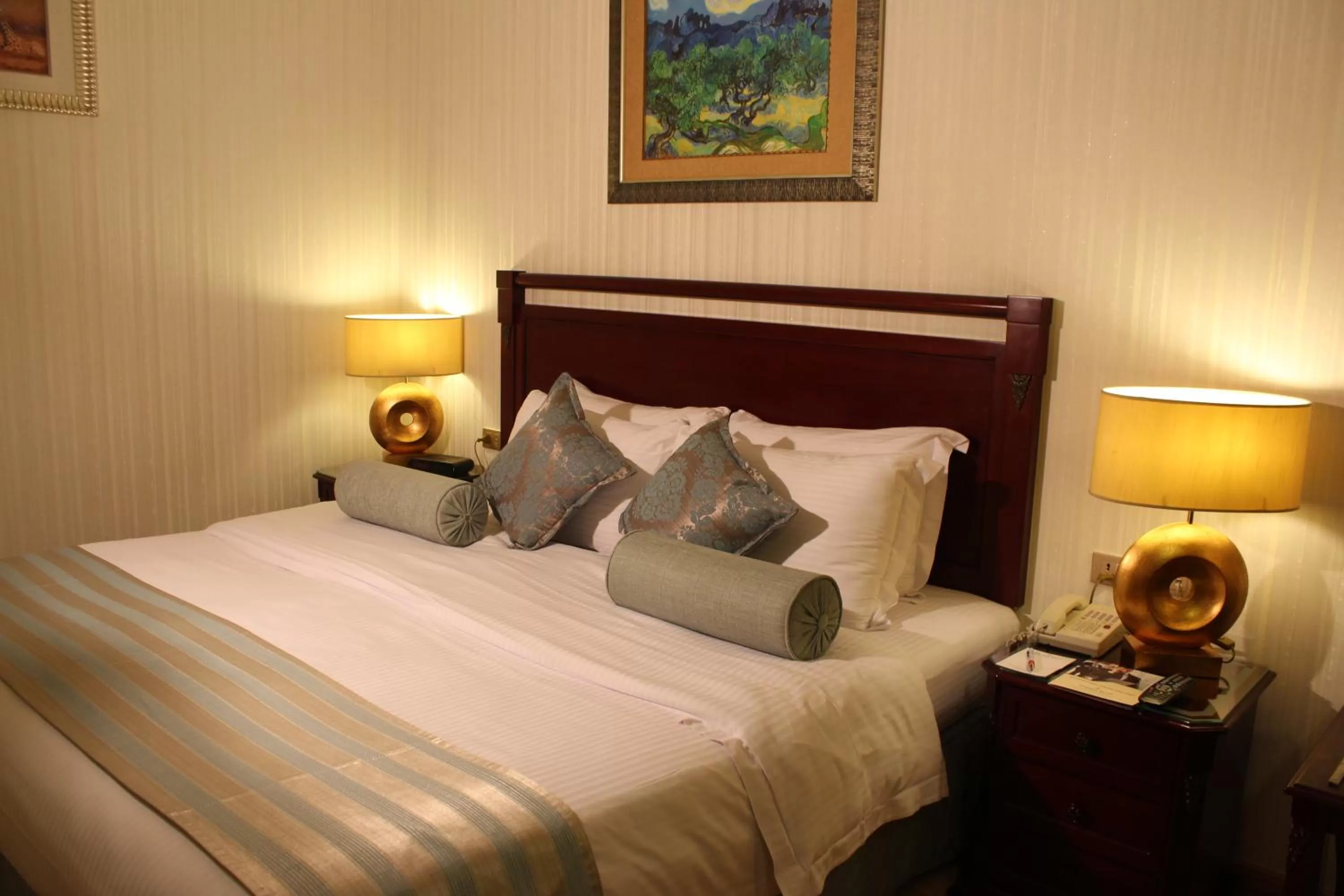 bunk bed, Bed in Swiss Al Hamra Hotel