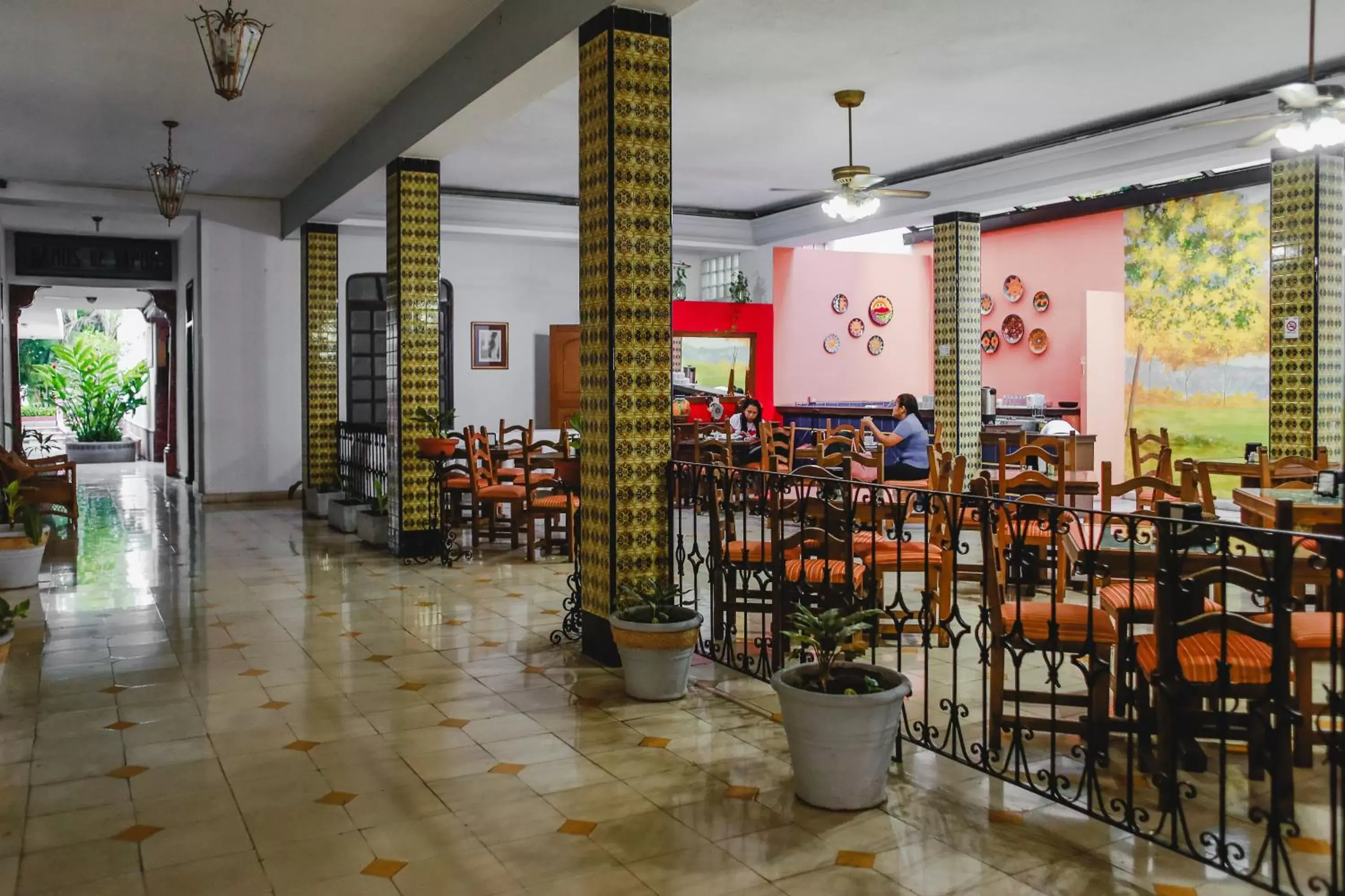 Restaurant/places to eat in Hotel Colon Merida Restaurant/places to eat in Hotel Colon Merida