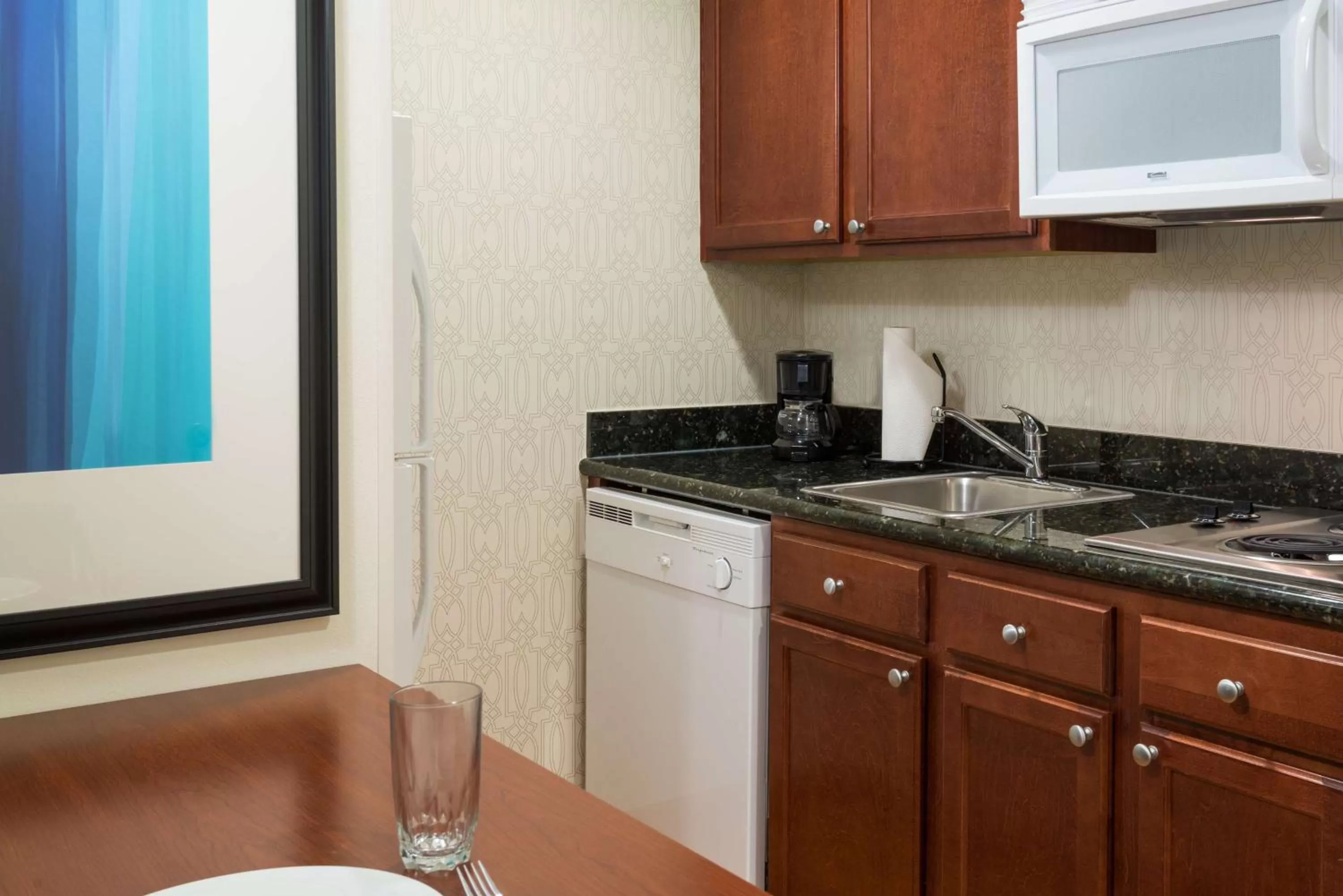 Kitchen or kitchenette in Homewood Suites by Hilton Birmingham South Inverness