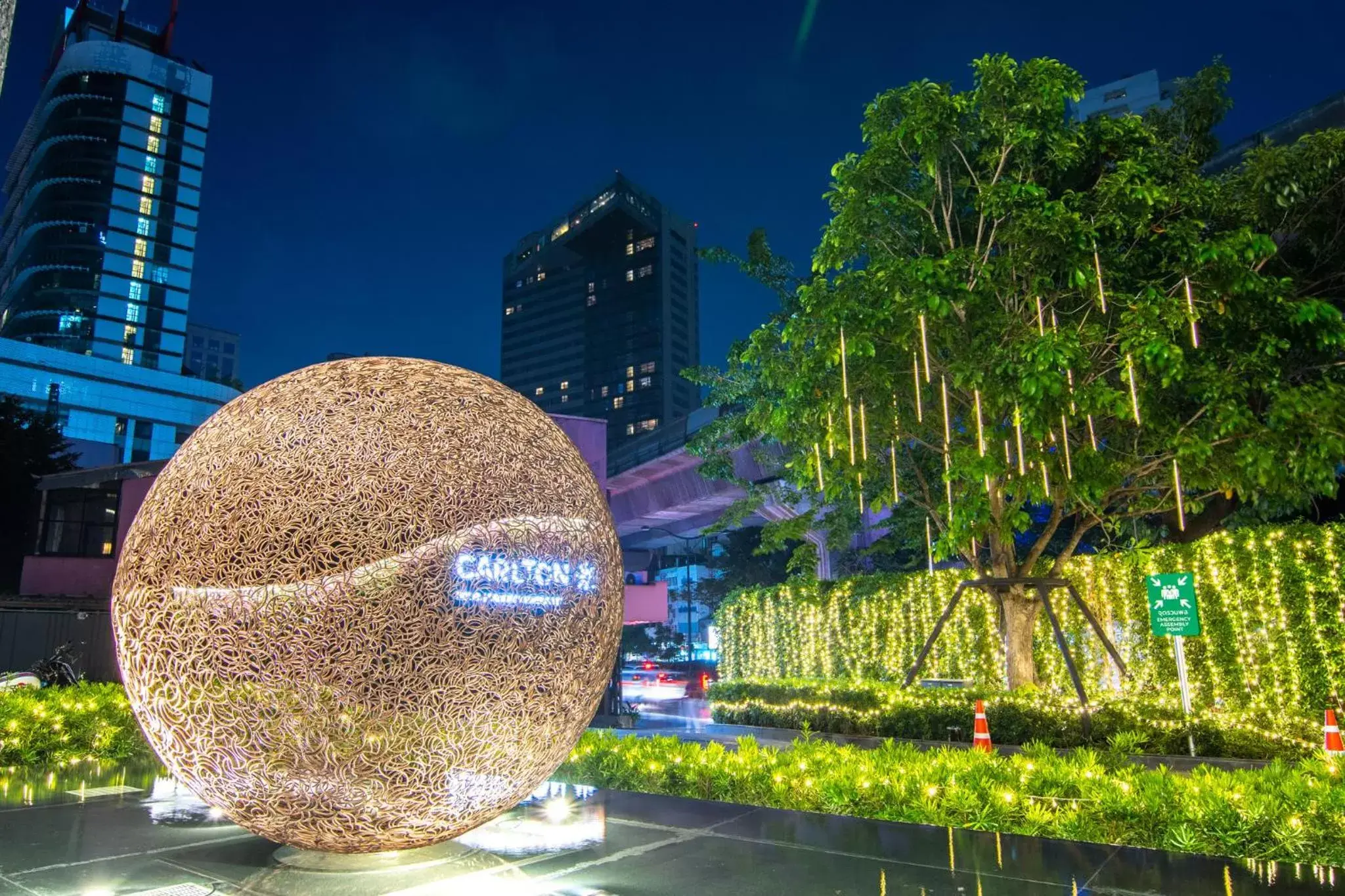 Facade/entrance in Carlton Hotel Bangkok Sukhumvit - SHA Extra Plus