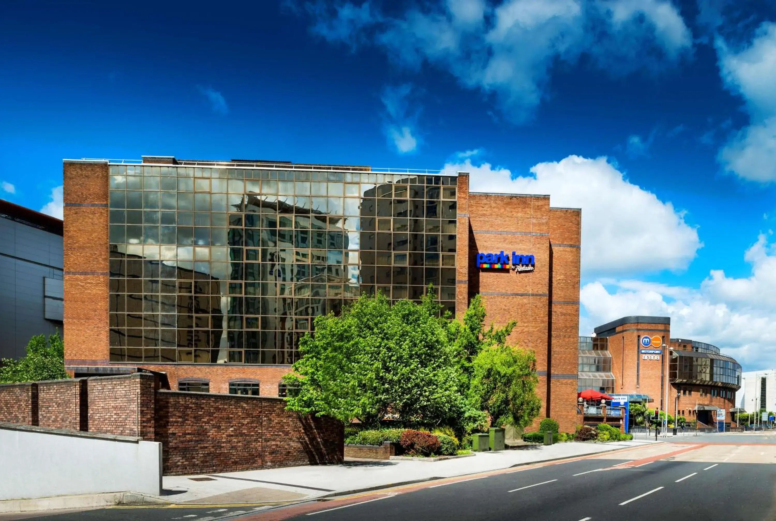 Property building in Park Inn By Radisson Cardiff City Centre