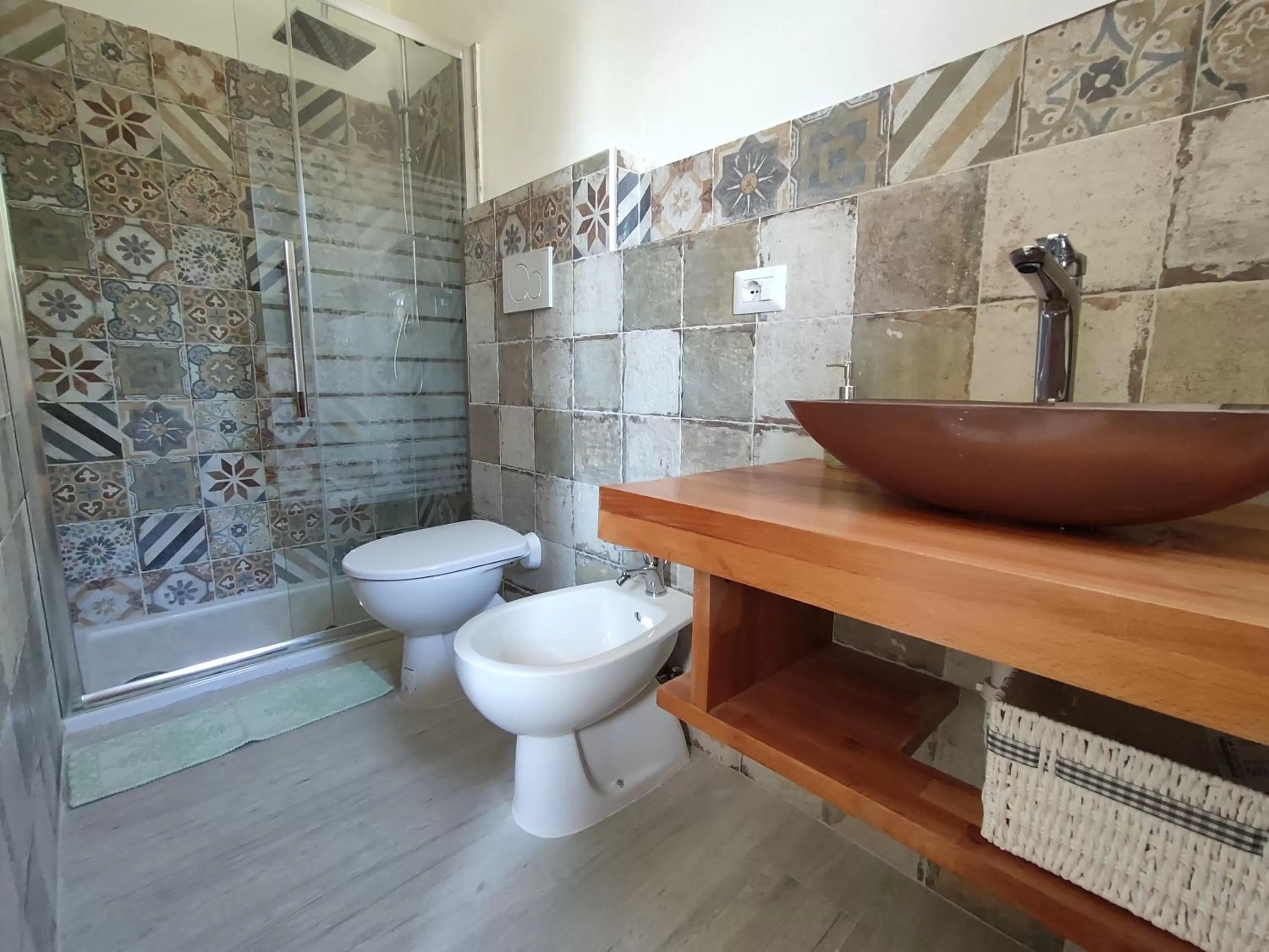 Shower, Bathroom in L'Ajaccio B&B