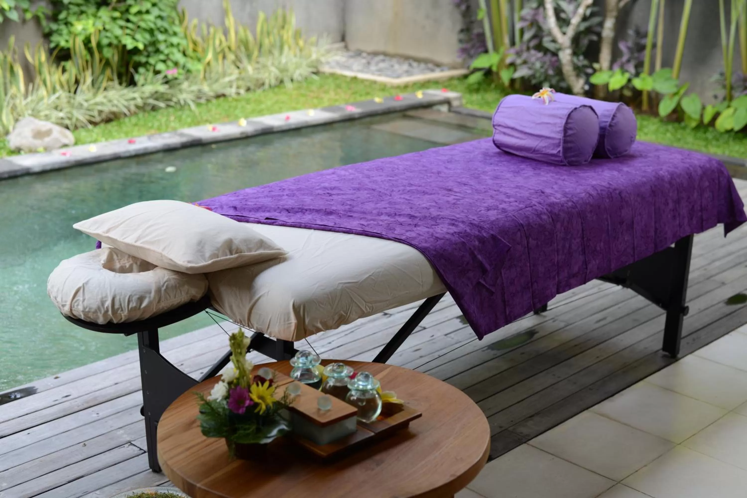 Massage in Purana Boutique Resort
