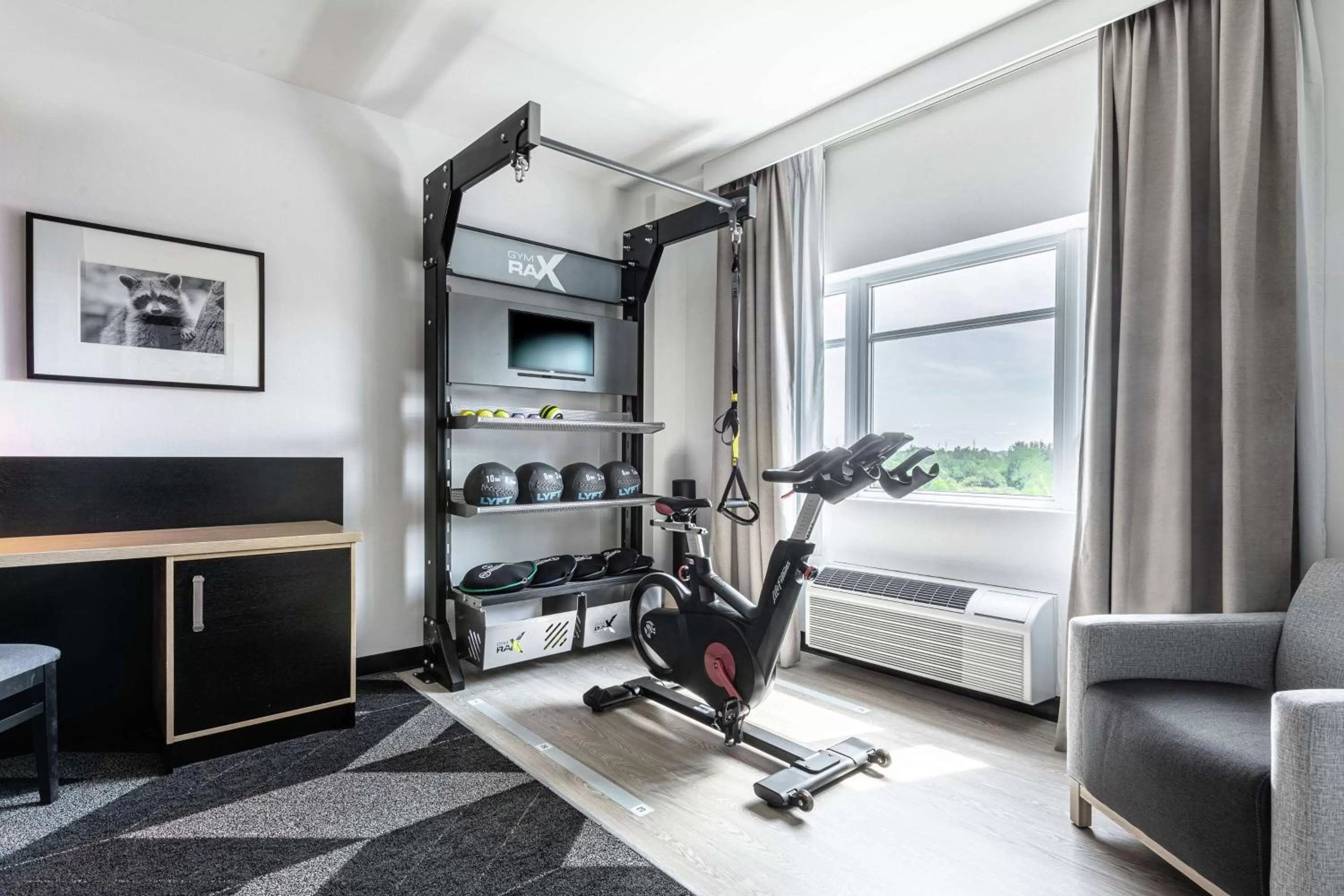 Photo of the whole room in DoubleTree by Hilton Quebec Resort