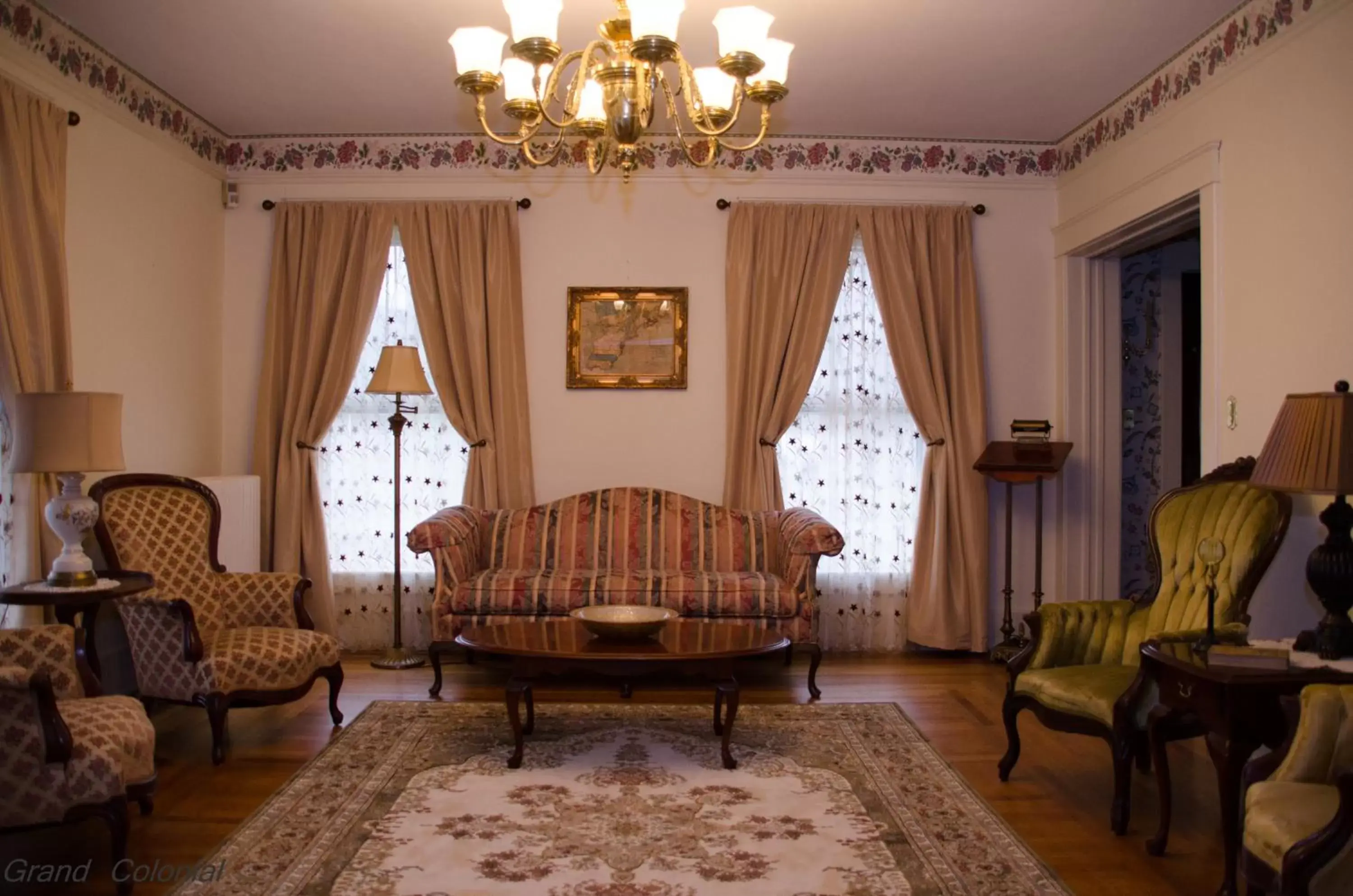 Living room, Seating Area in Grand Colonial Bed and Breakfast