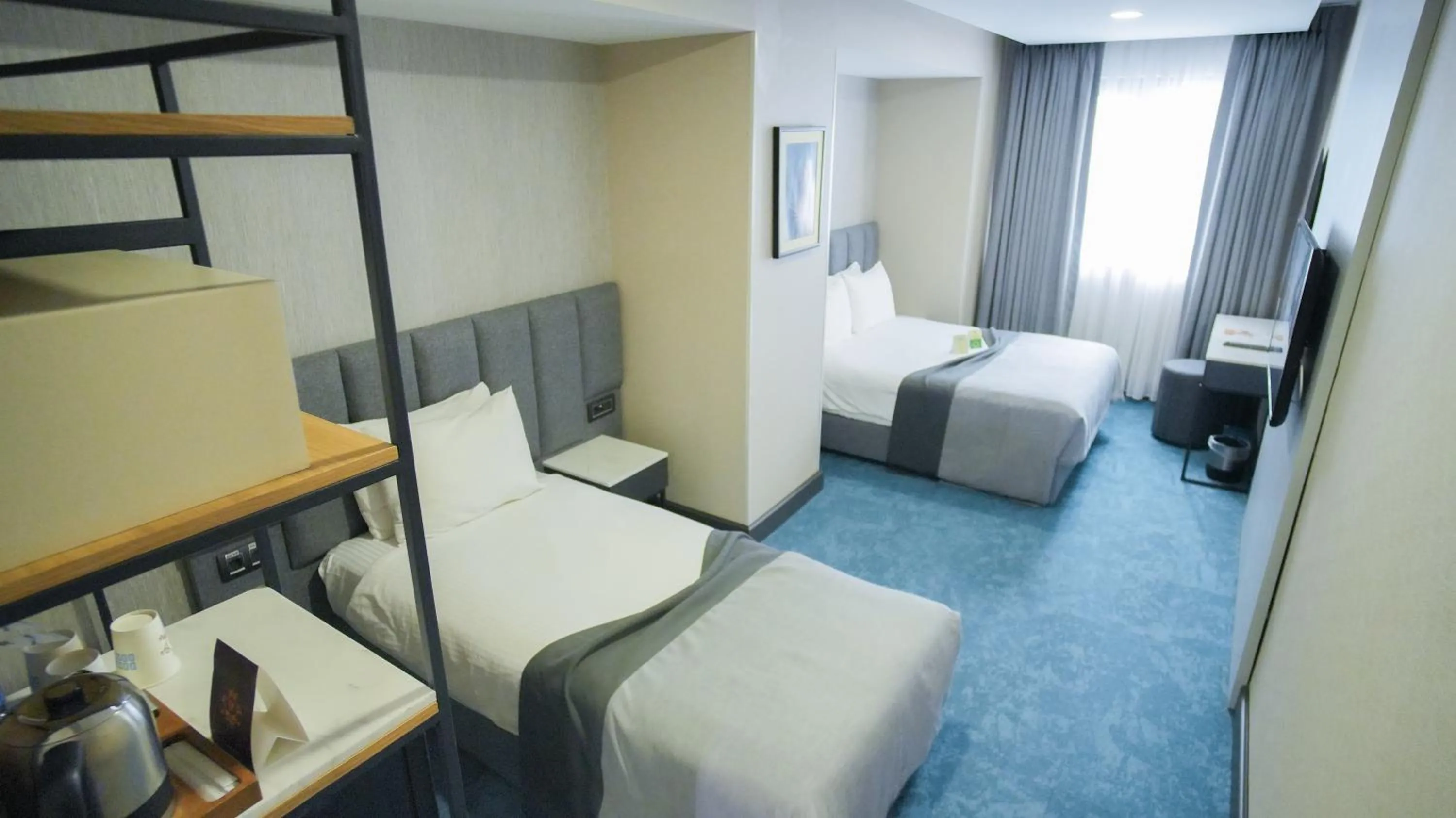 Bed in Dosso Dossi Hotels Old City