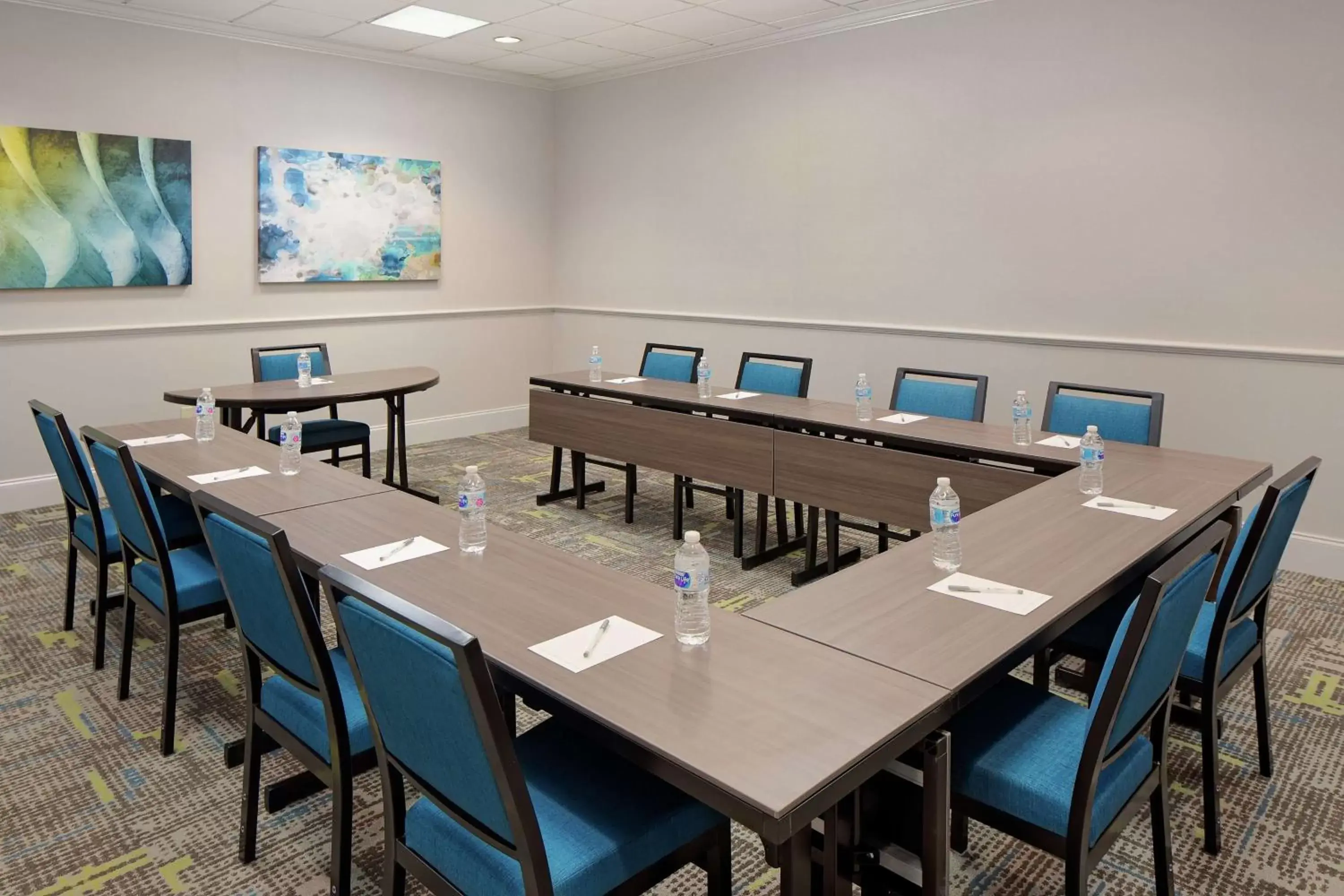 Meeting/conference room in Hampton Inn Louisville Downtown