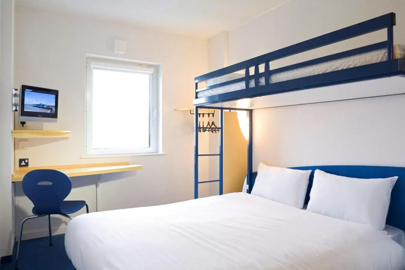 Bed in Ibis budget Hannover Hbf Bed in Ibis budget Hannover Hbf