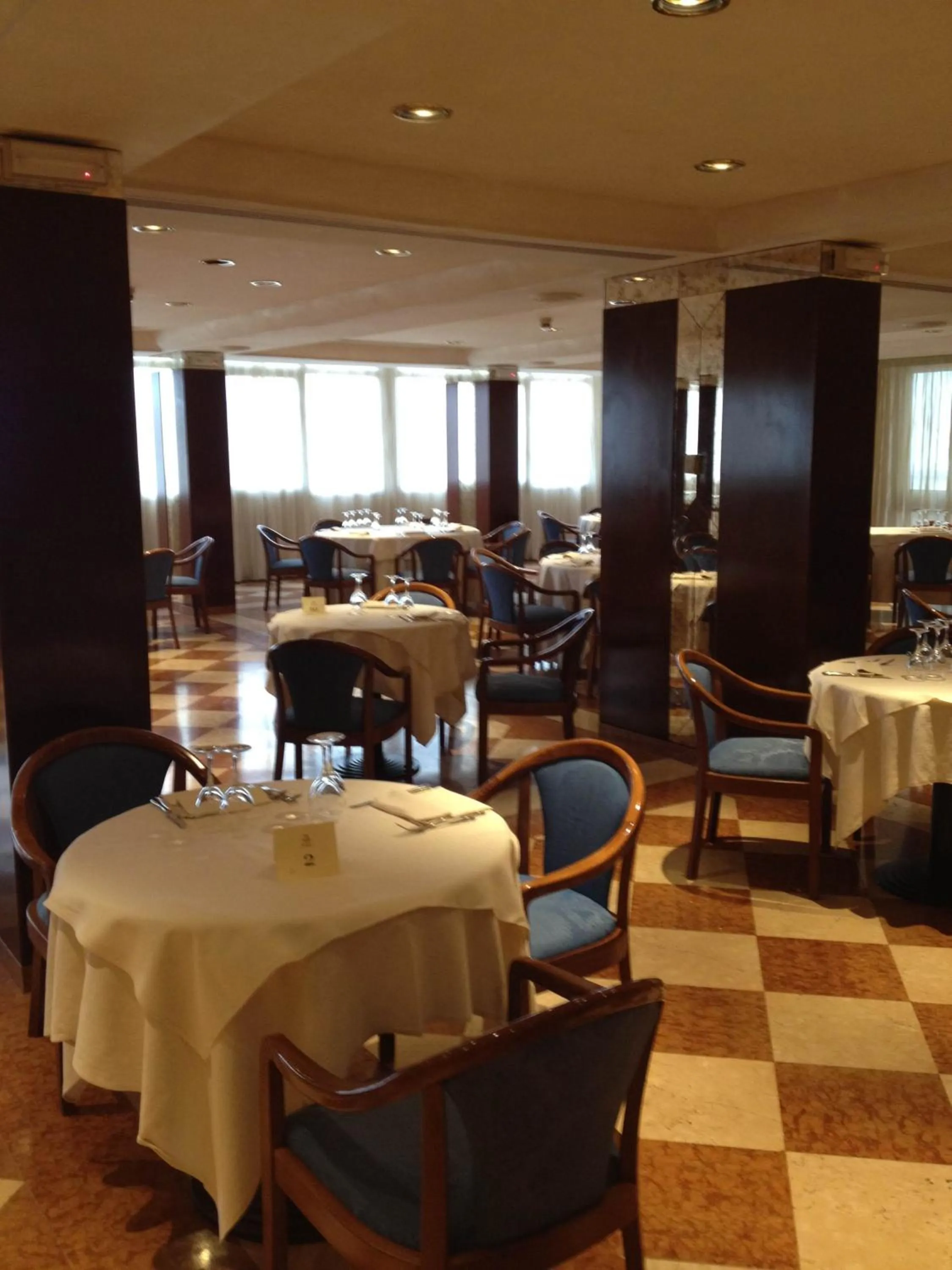 Restaurant/places to eat in Grande Albergo Potenza
