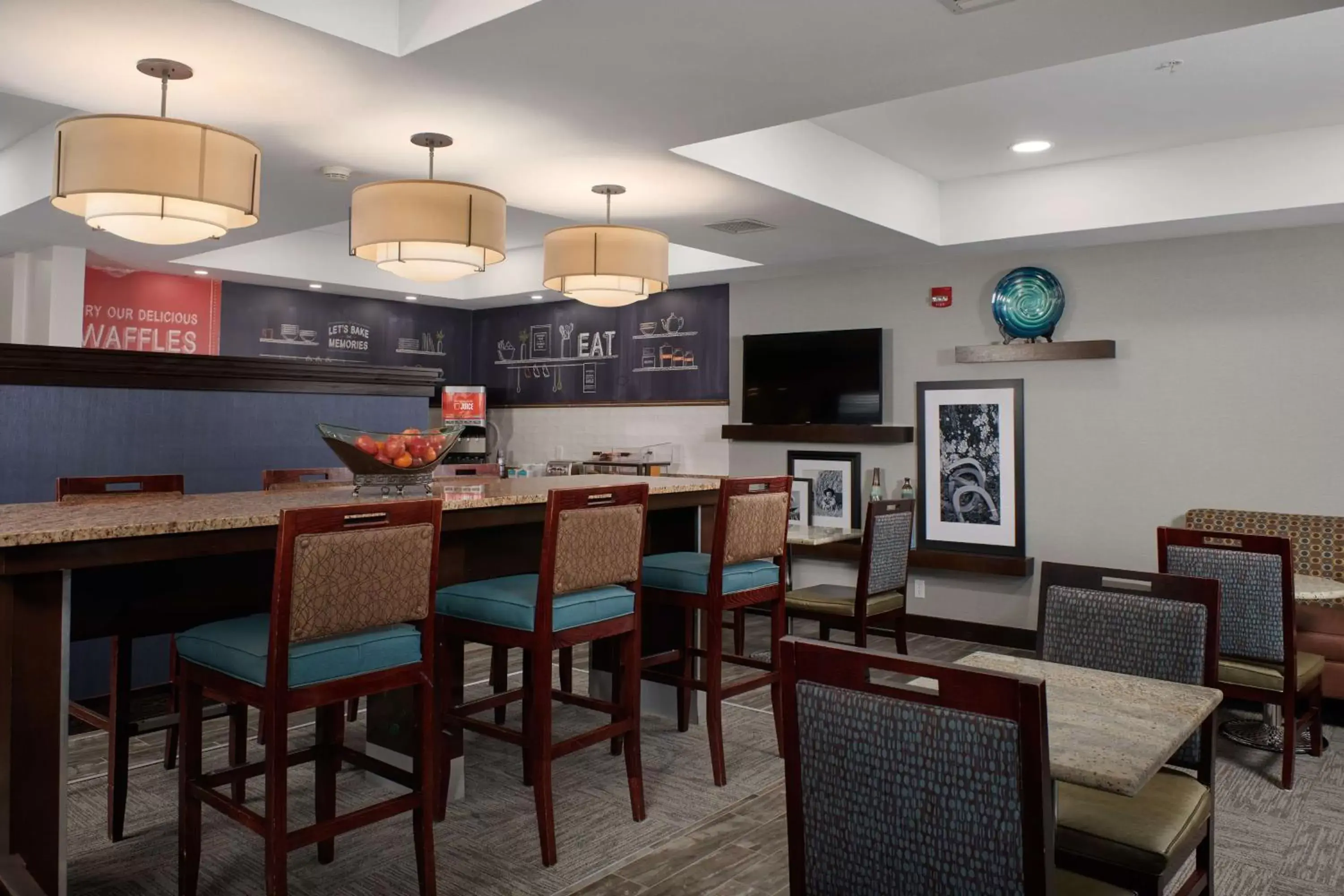 Breakfast, Restaurant/Places to Eat in Hampton Inn Bartlesville