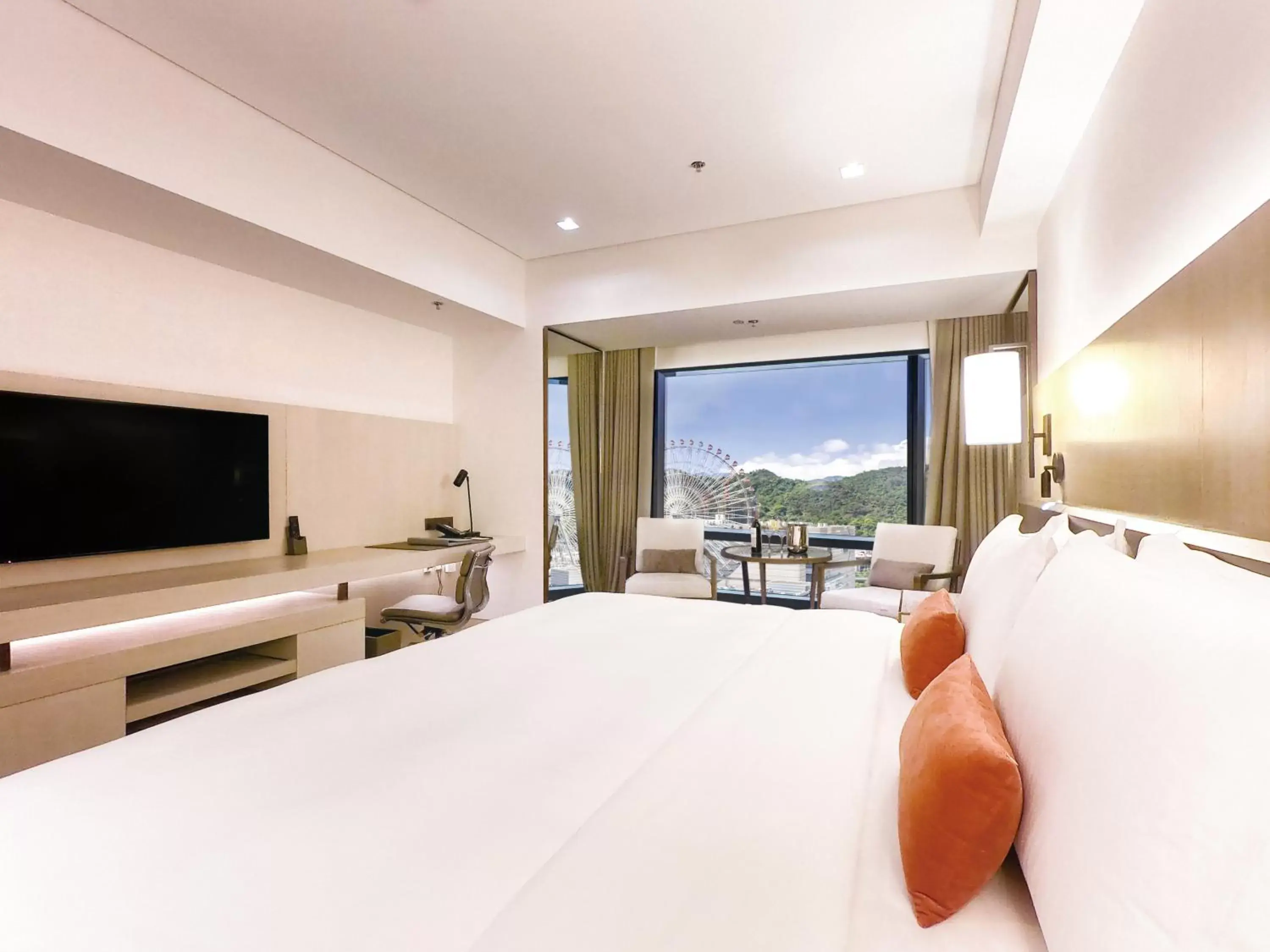 Bedroom in Taipei Marriott Hotel
