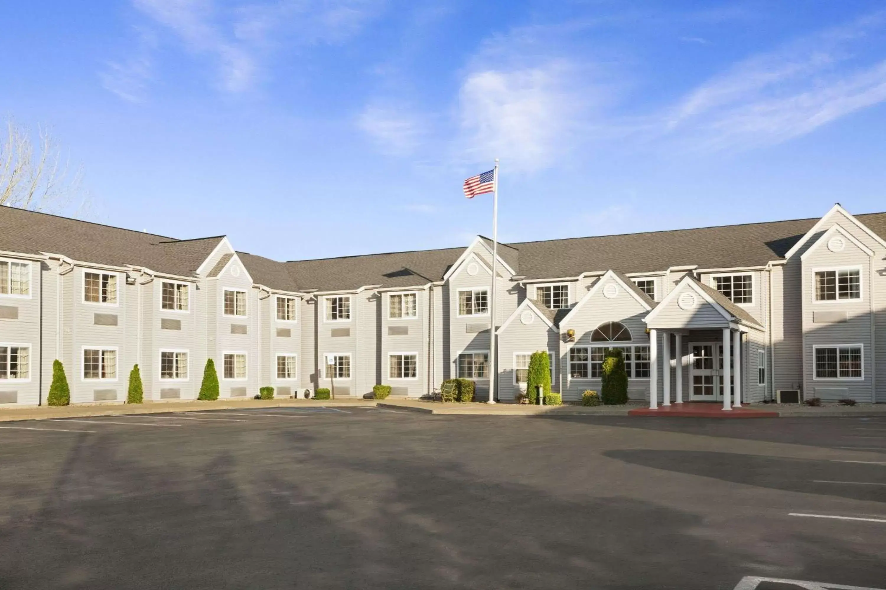Property Building in Microtel Inn by Wyndham - Albany Airport