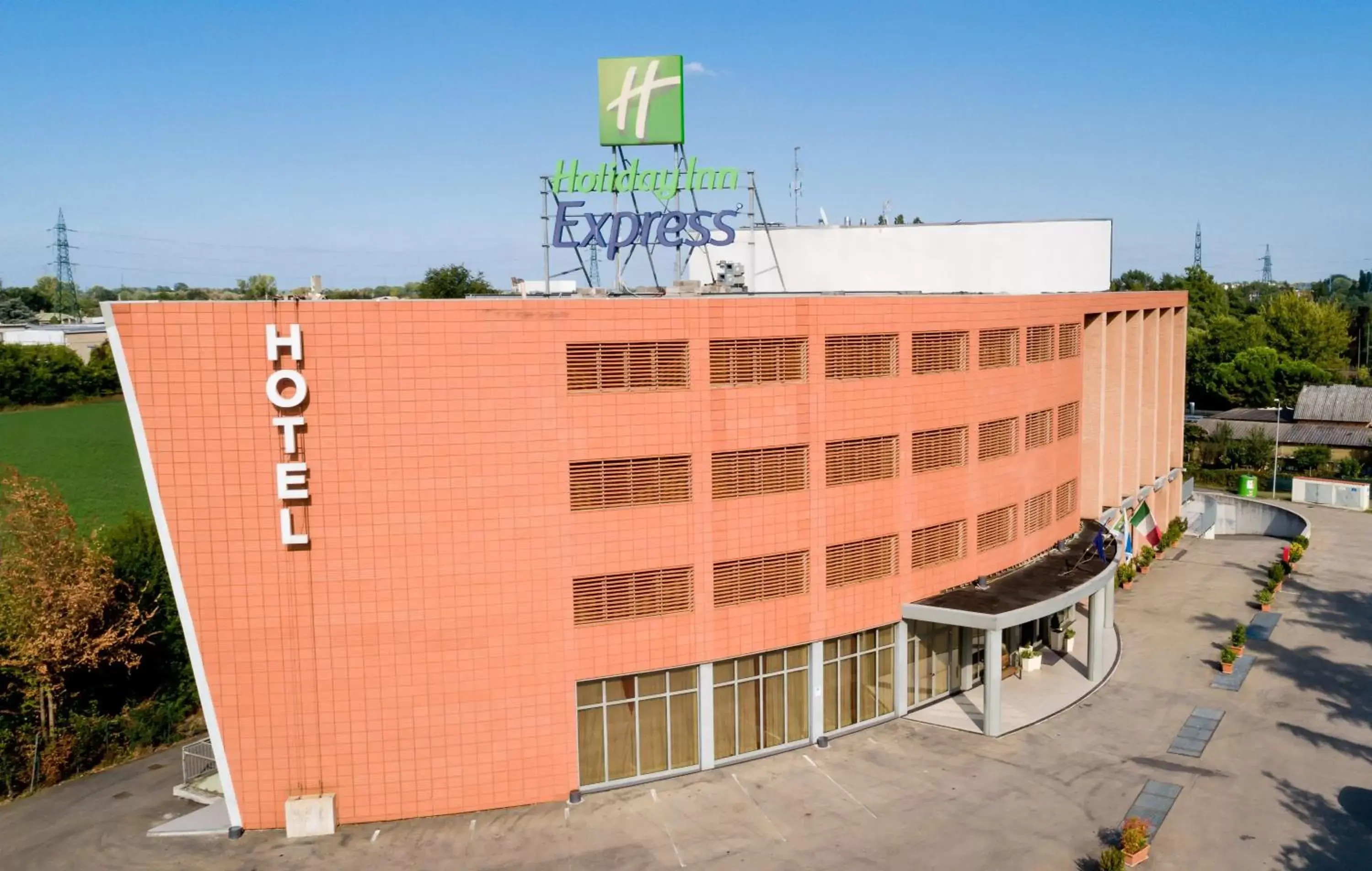 Property Building in Holiday Inn Express Parma, an IHG Hotel