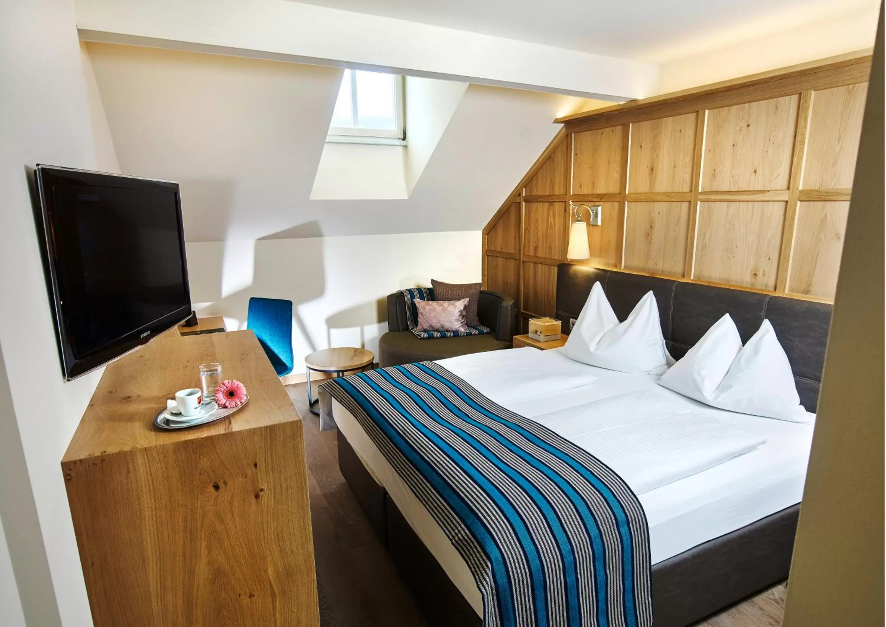 Double Room Mansarde Altstadt in Hotel Innsbruck