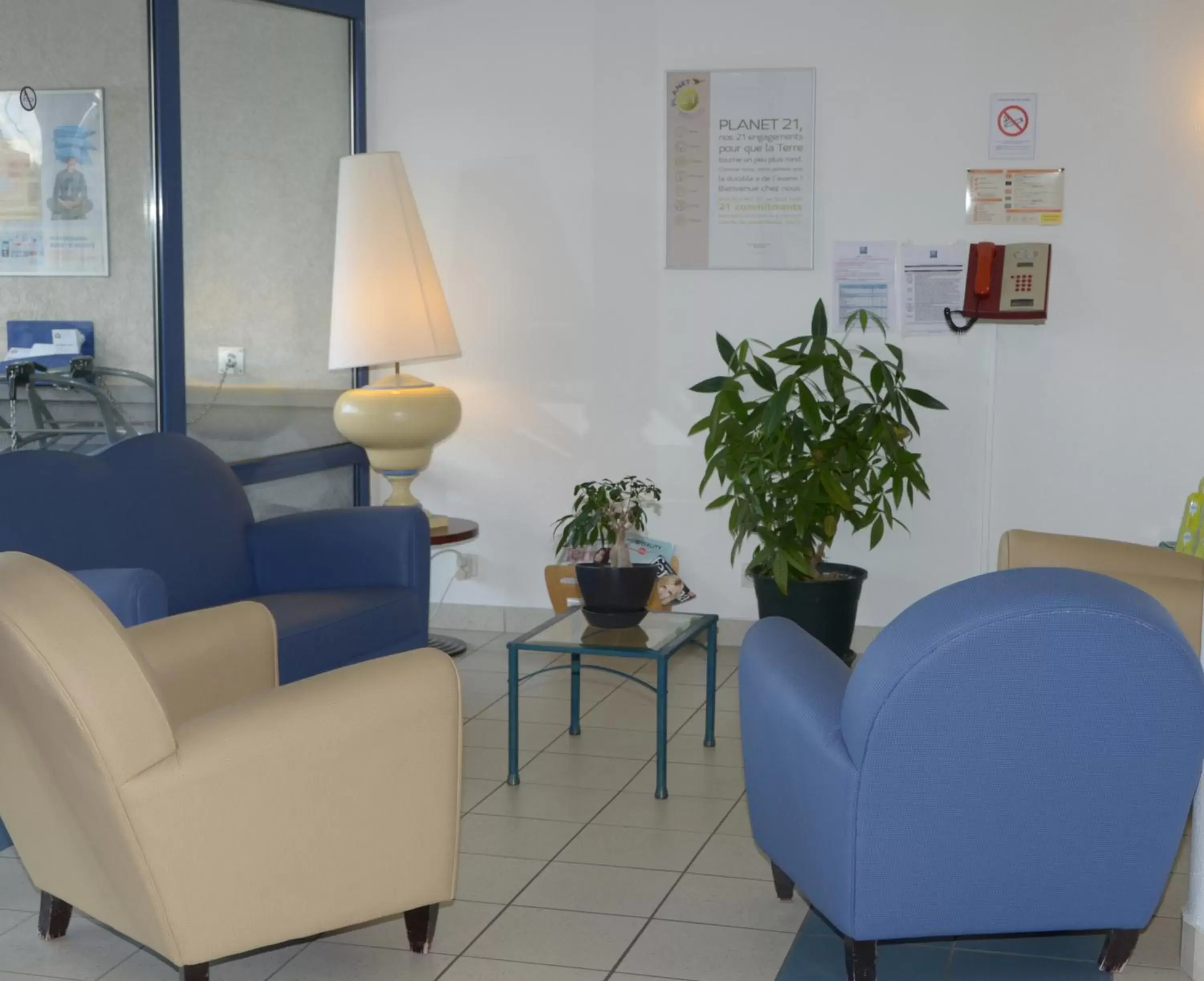 Lounge or bar, Lobby/Reception in ibis budget Nevers Varennes Vauzelles