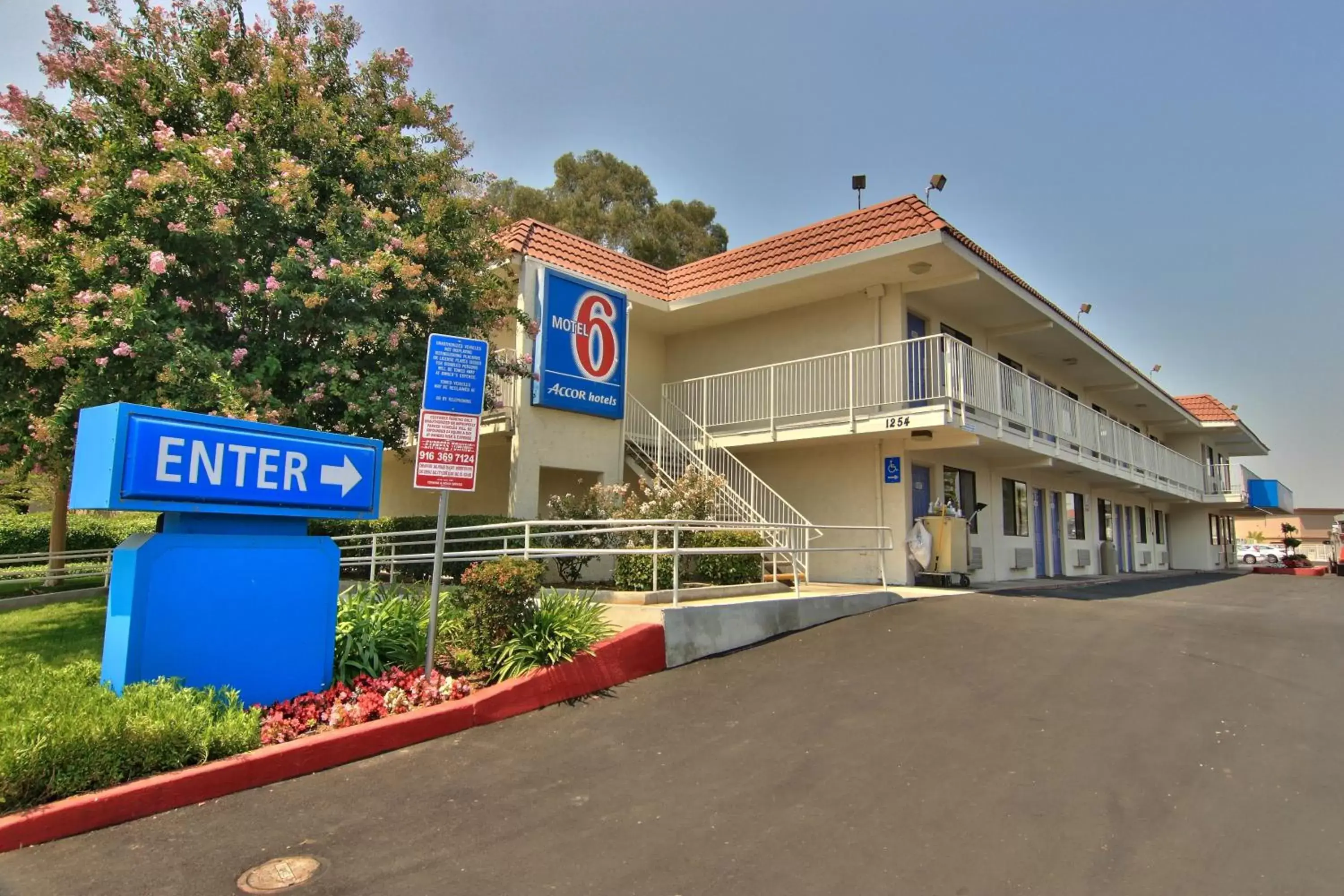 Facade/entrance, Property Building in Motel 6-West Sacramento, CA