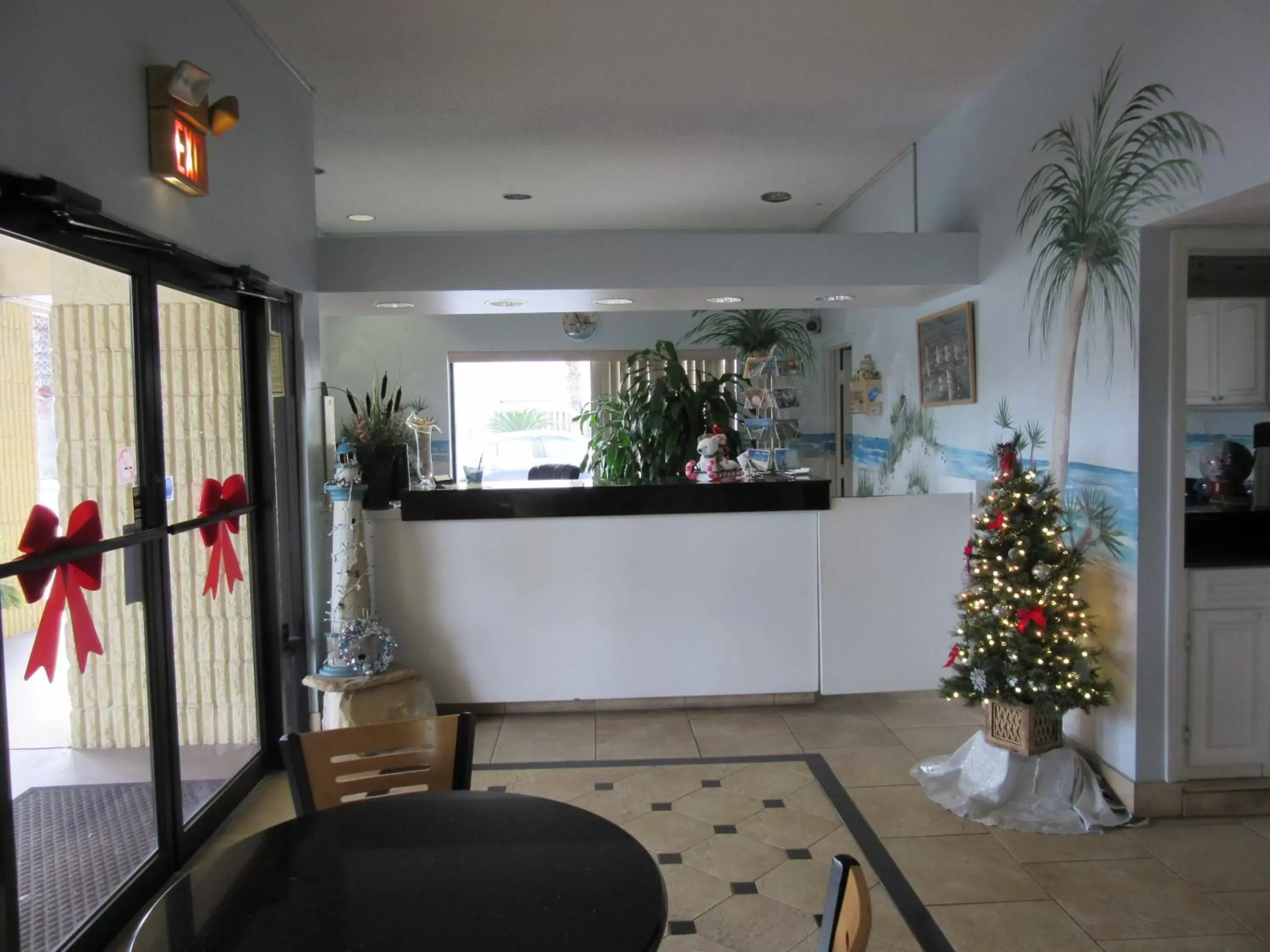 Lobby or reception, Lobby/Reception in Dunes Inn & Suites - Tybee Island