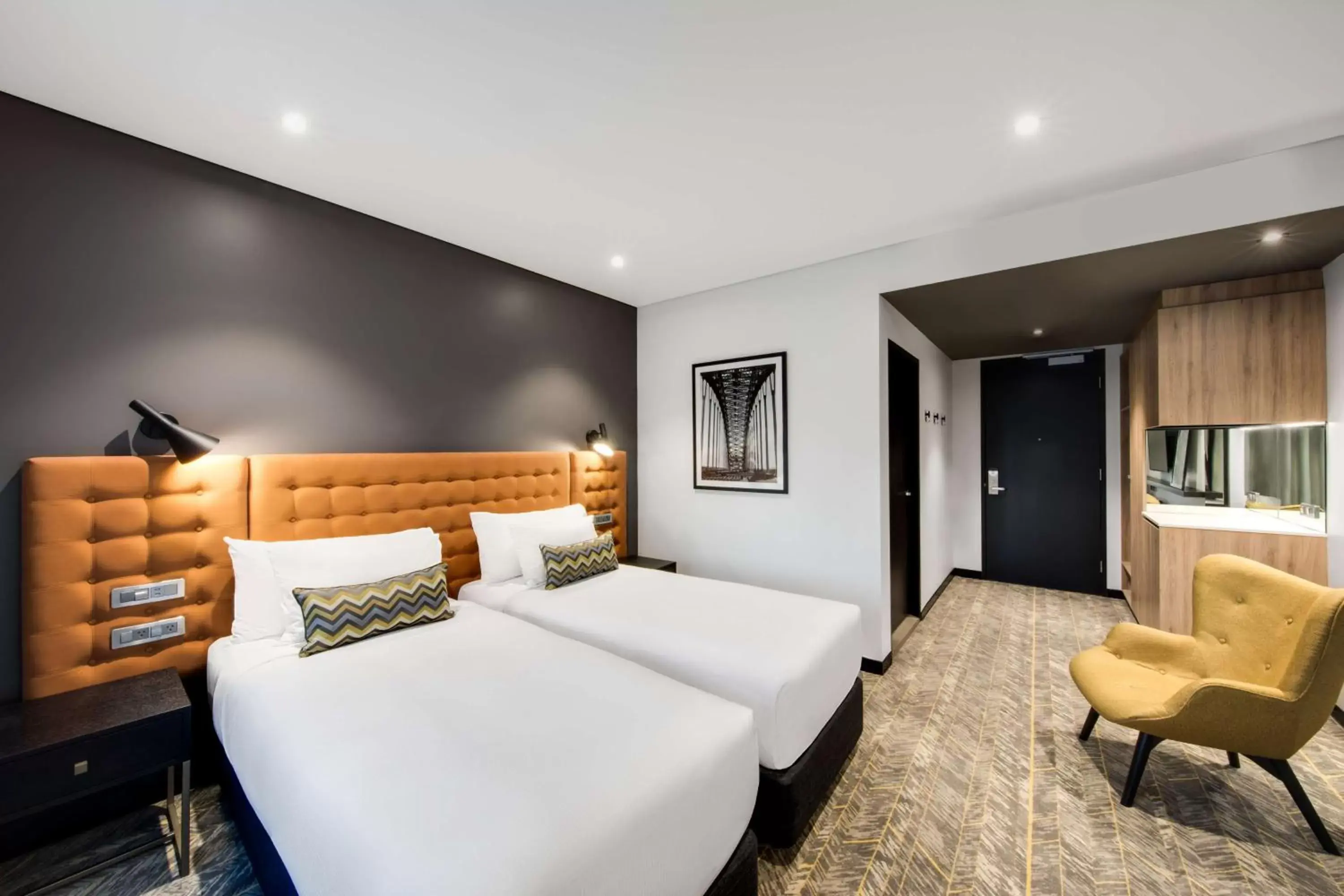 Bedroom, Bed in Vibe Hotel North Sydney