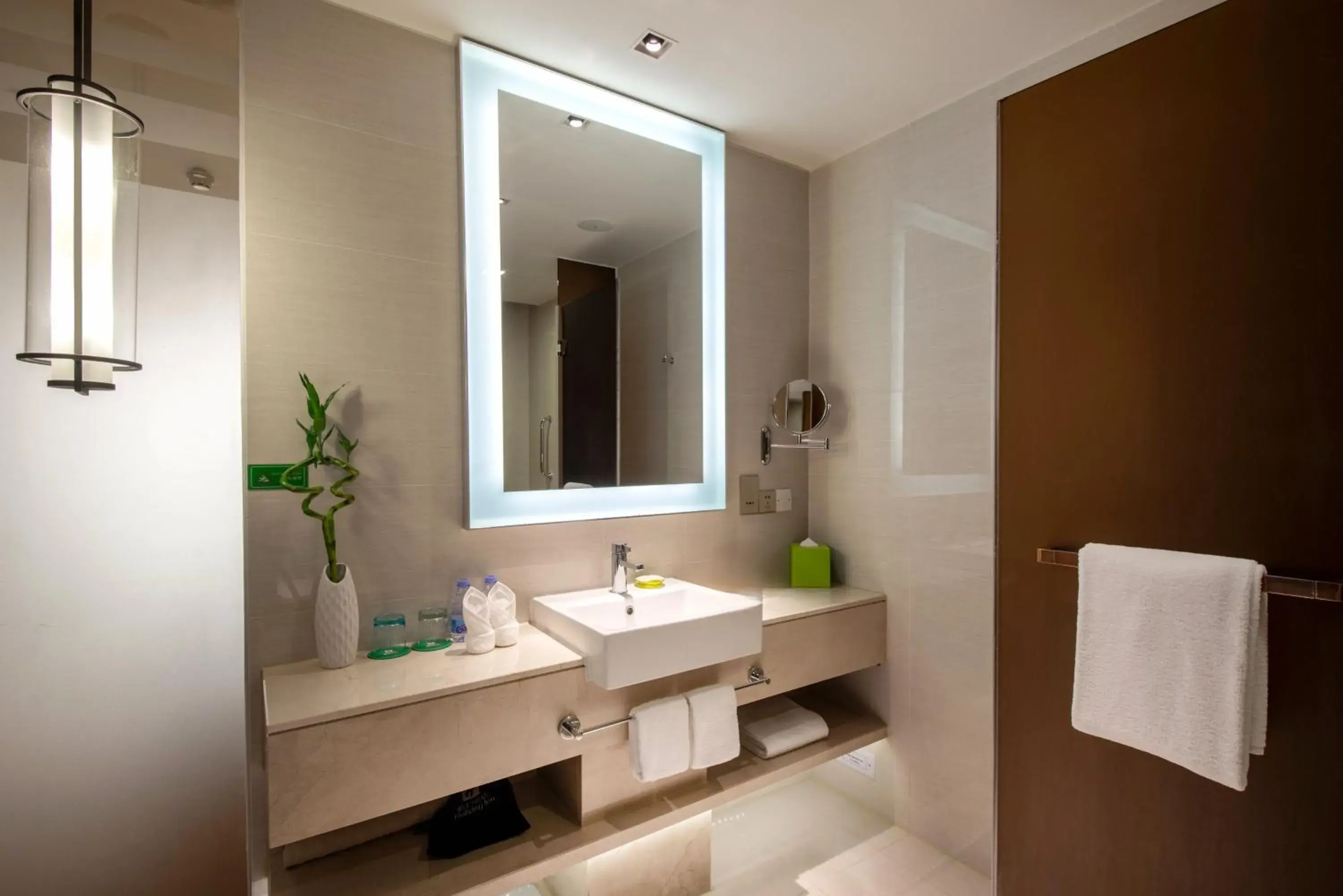 Bathroom in Holiday Inn Guangzhou Science City, an IHG Hotel