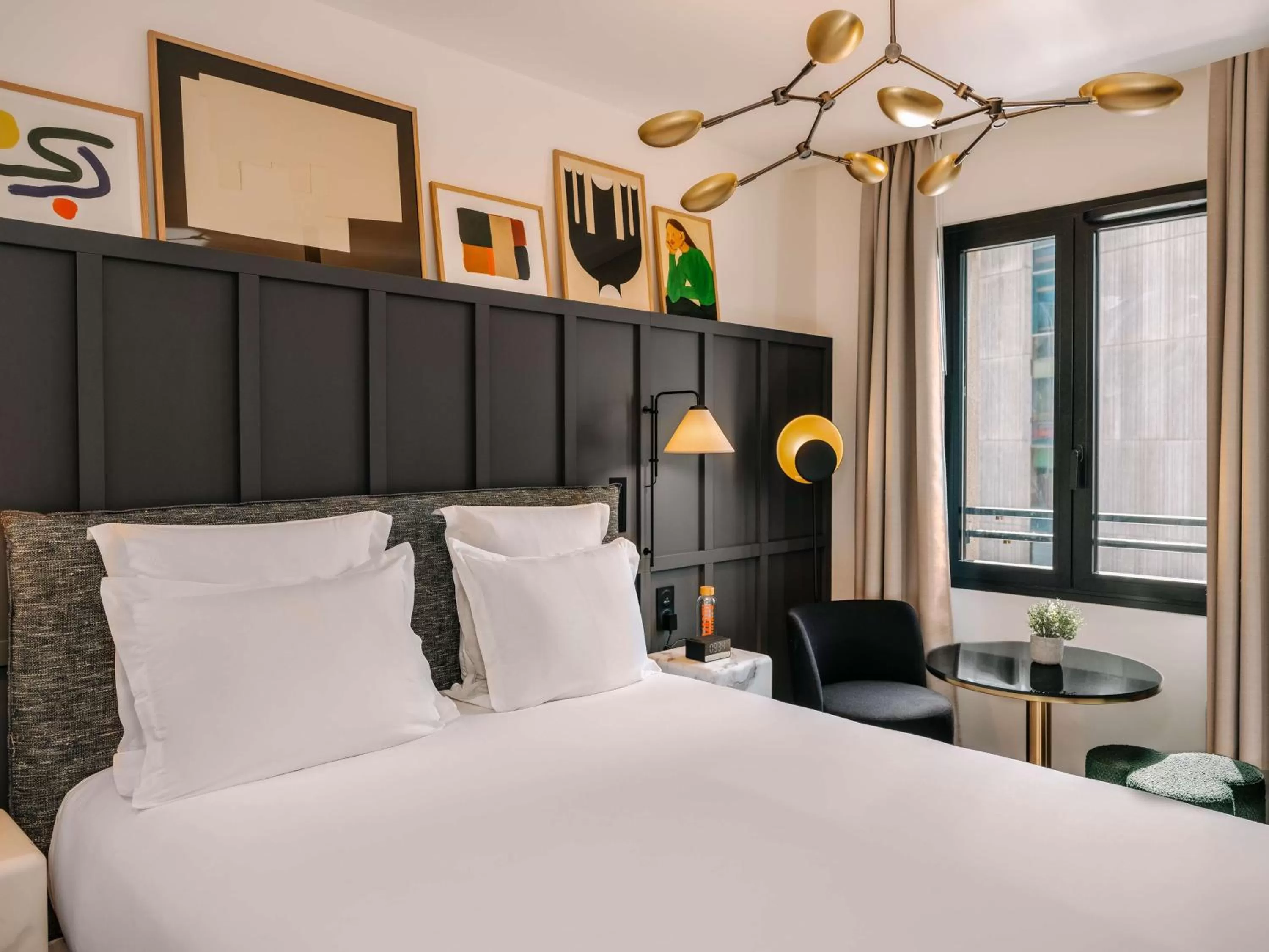 Bed in Marty Hotel Bordeaux - Tapestry Collection by Hilton