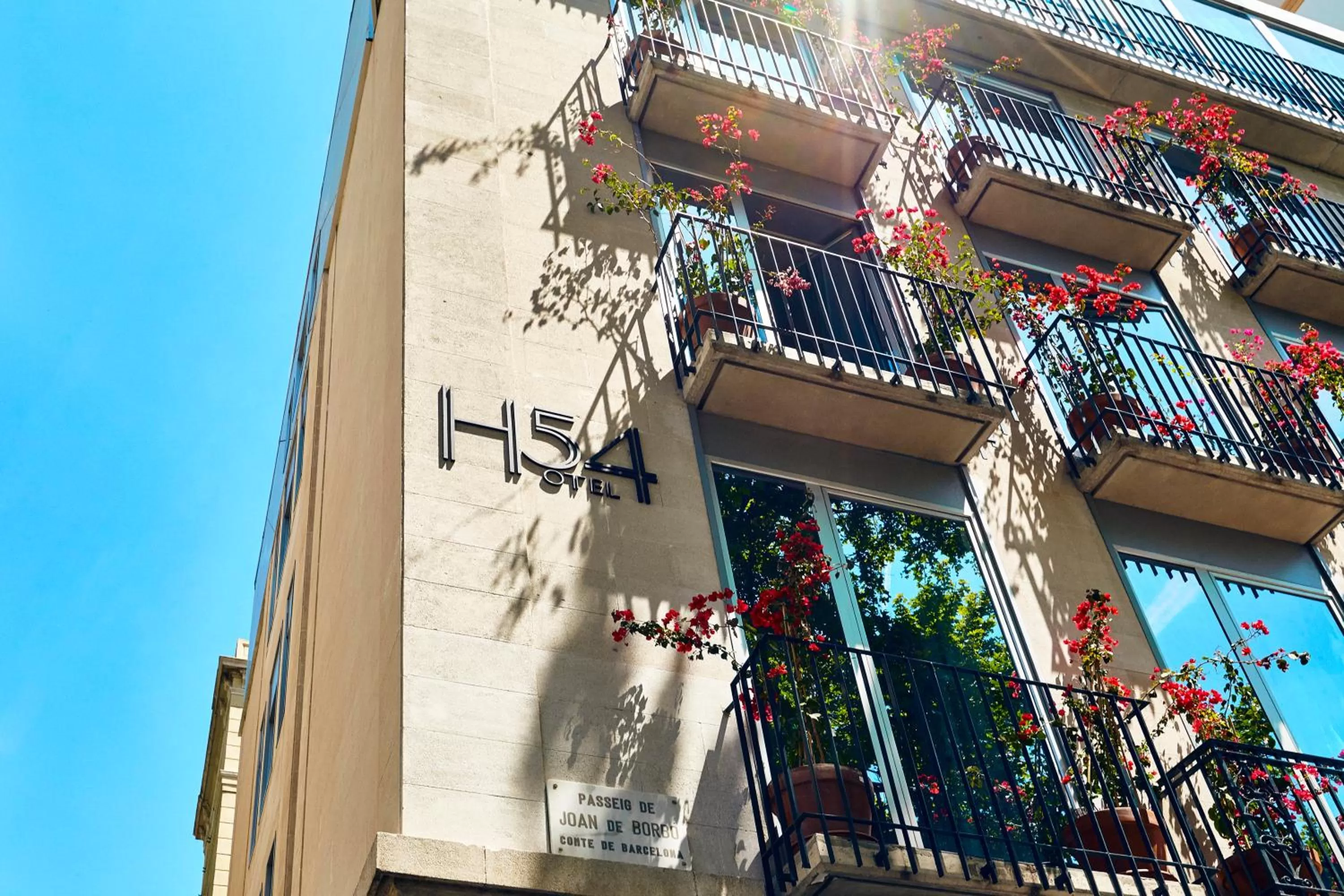 Facade/entrance in Hotel 54 Barceloneta