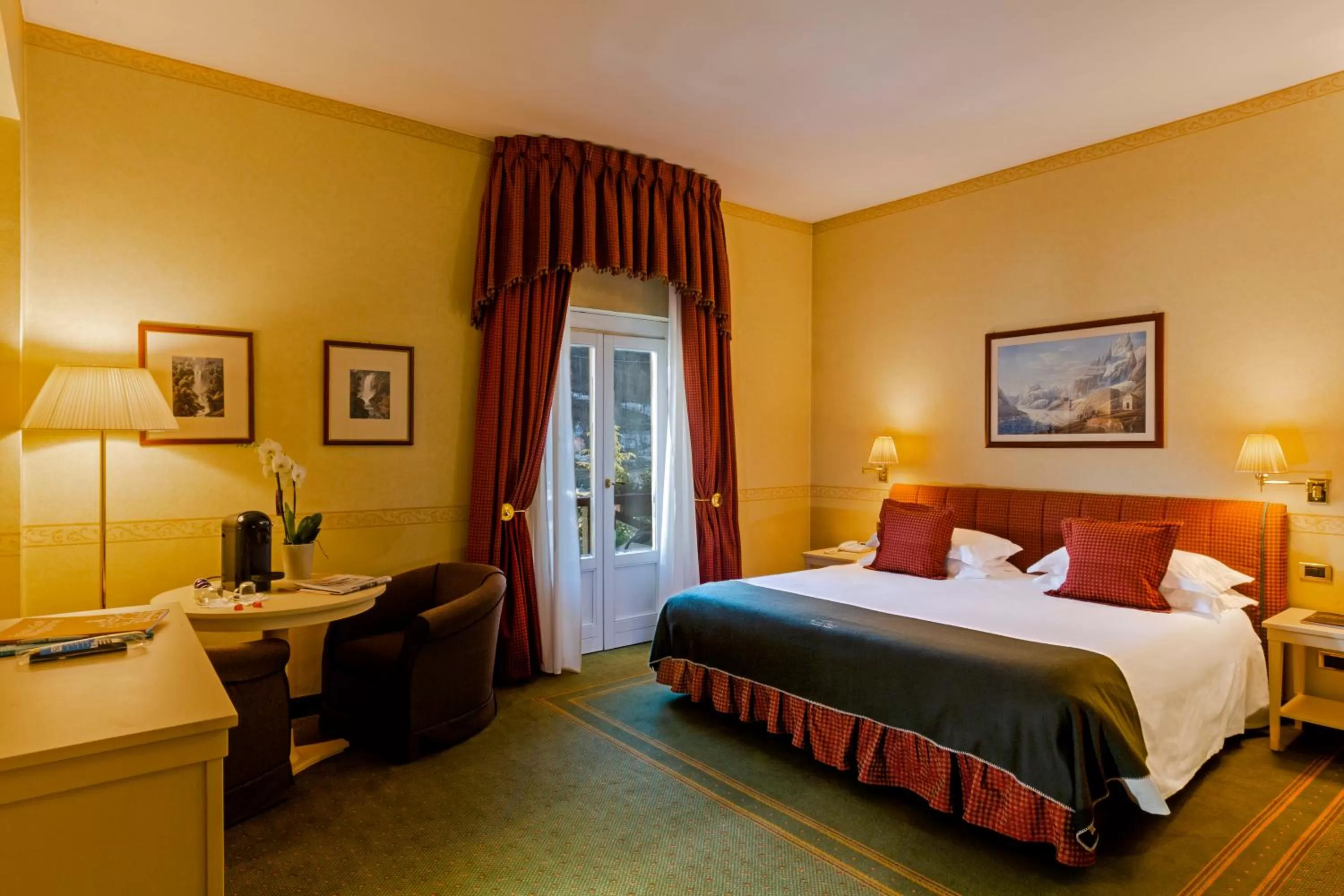 Bed in Grand Hotel Royal E Golf