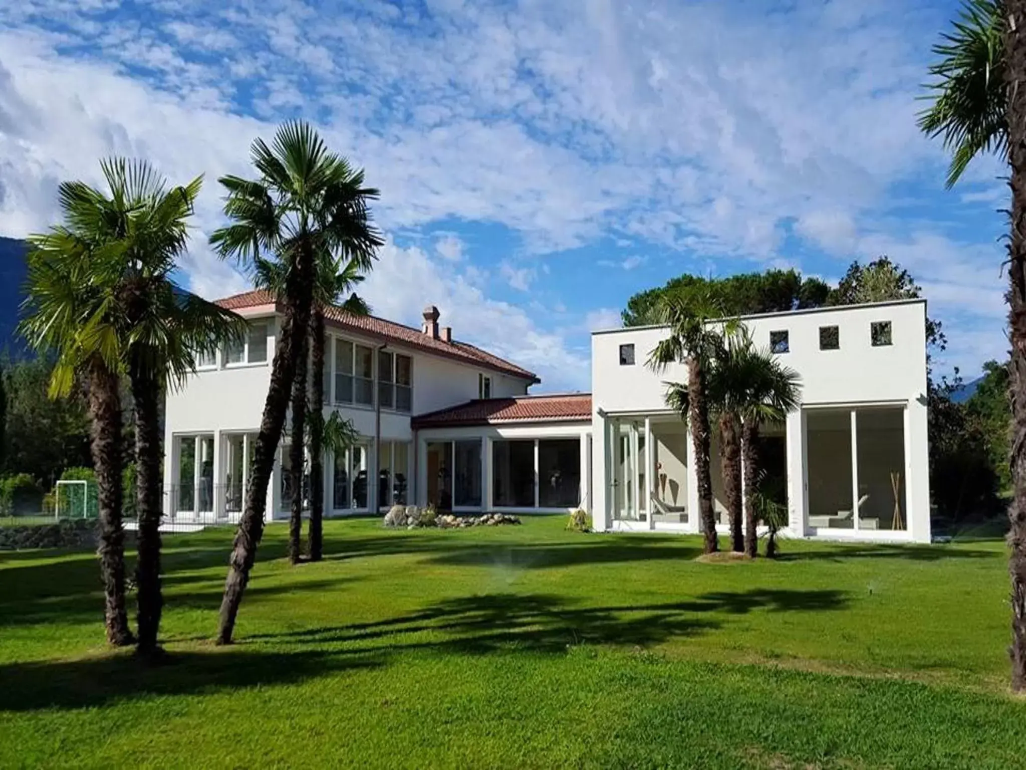 Garden, Property Building in Delta Resort Apartments