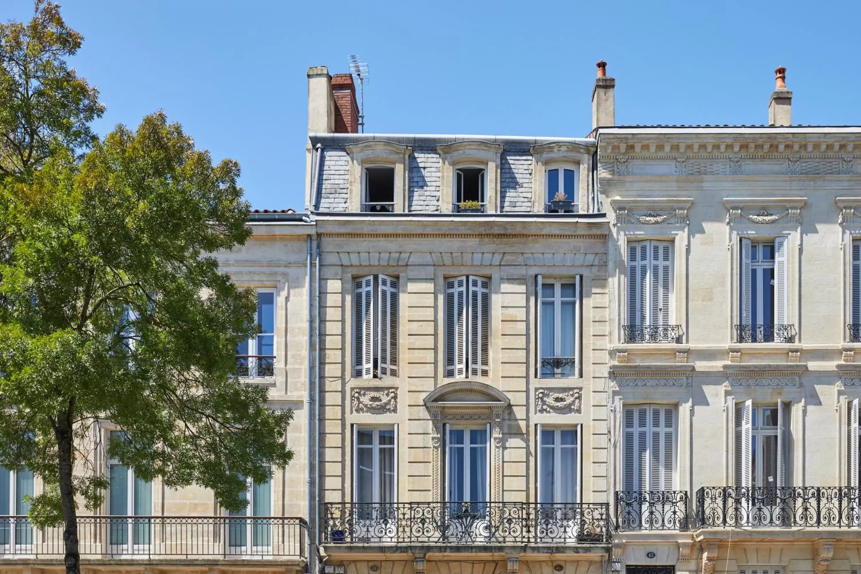 Property Building in Hotel Indigo Bordeaux Centre Chartrons, an IHG Hotel