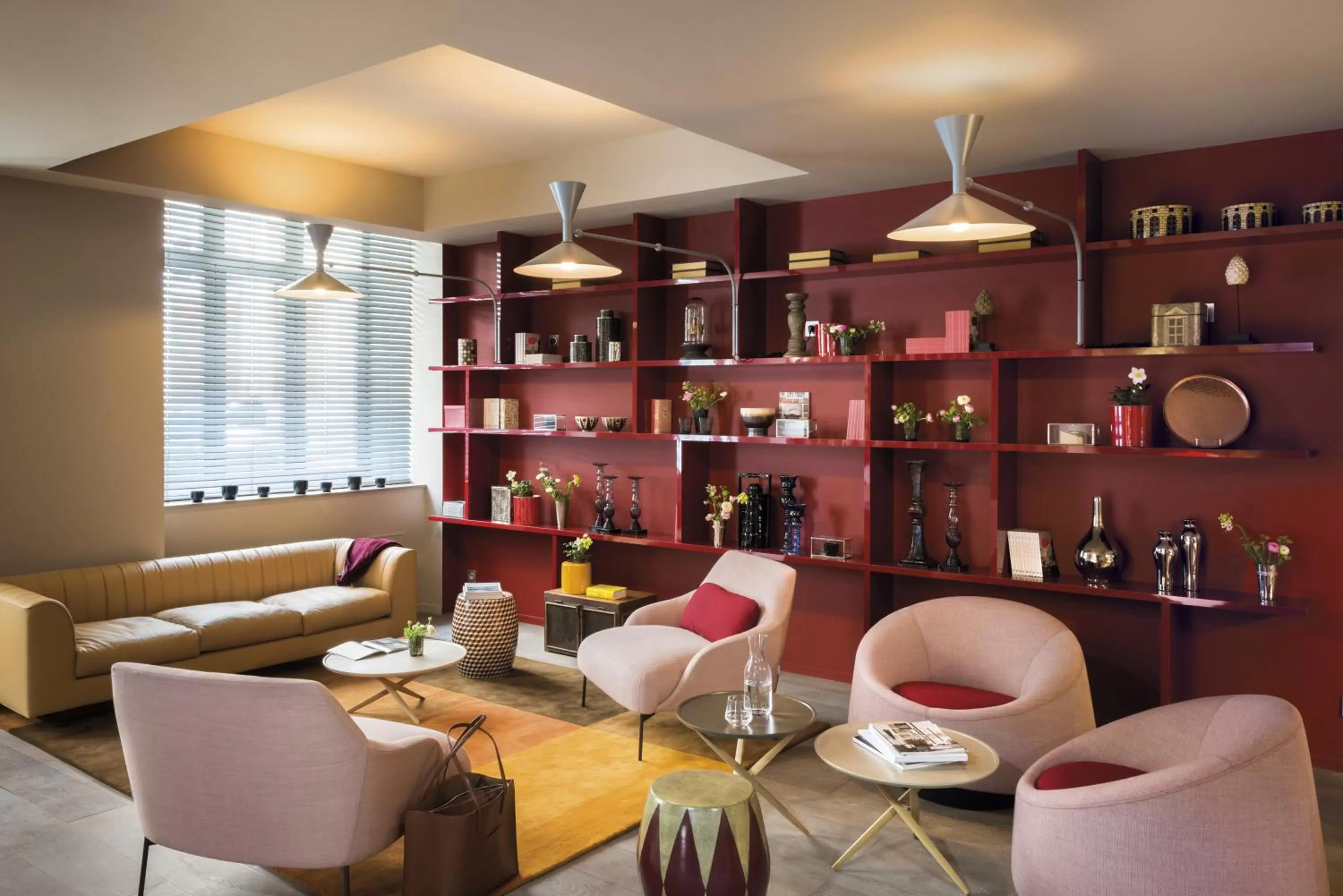 Lounge or bar in OKKO Hotels Lyon Centre