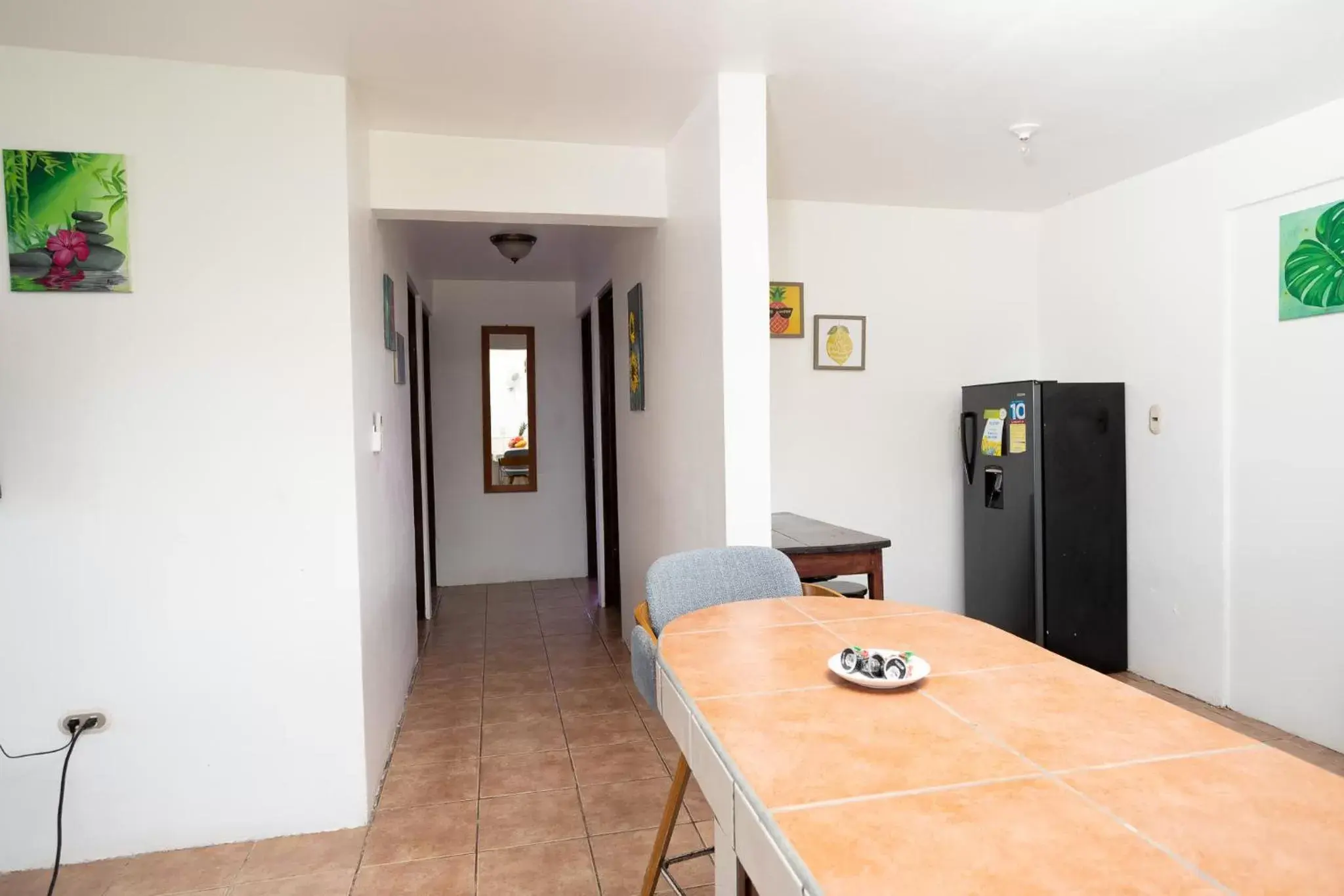 kitchen, Dining Area in Hotel El Rancho