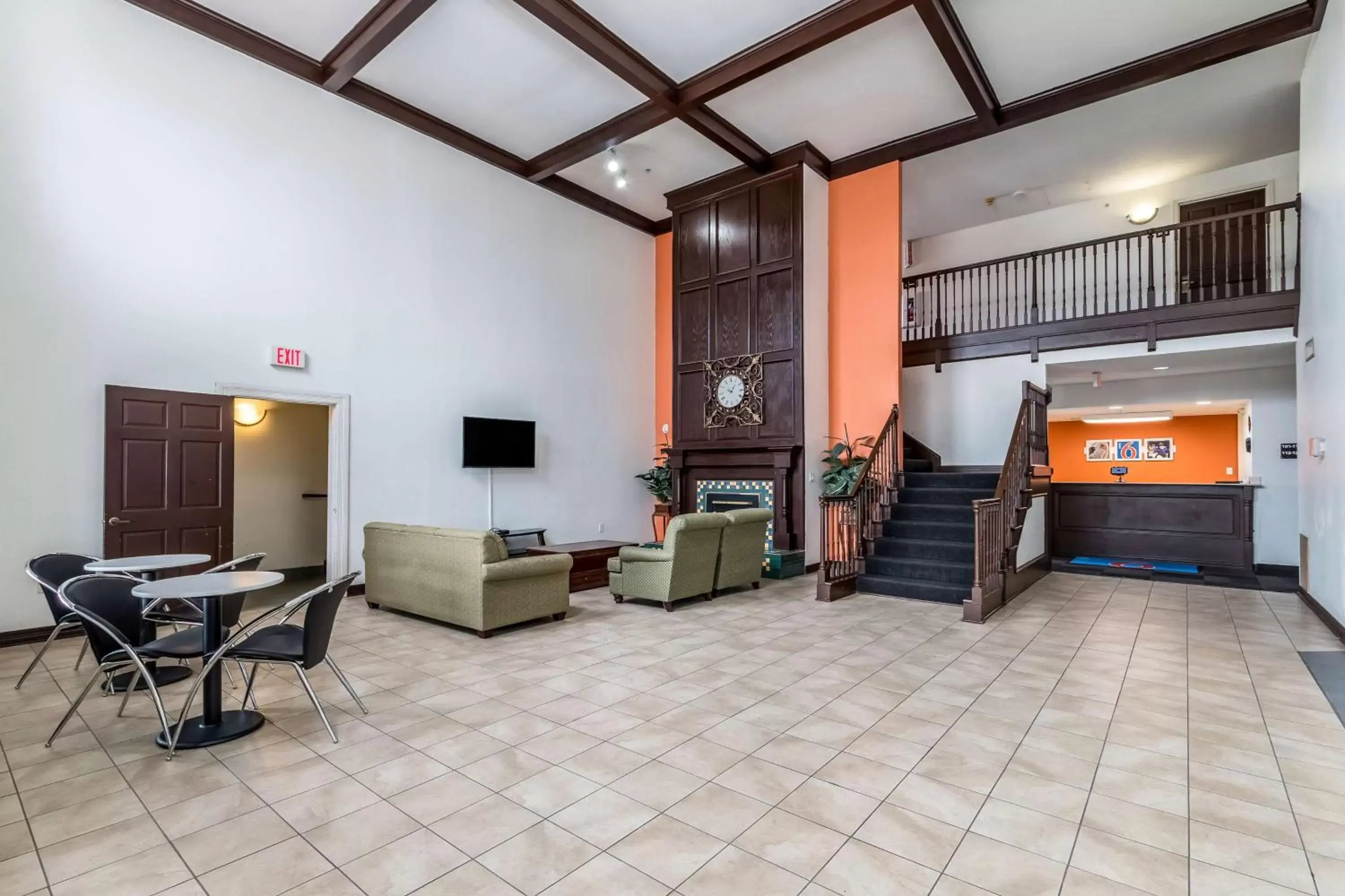 Lobby or reception in Motel 6-North Richland Hills, TX - NE Fort Worth